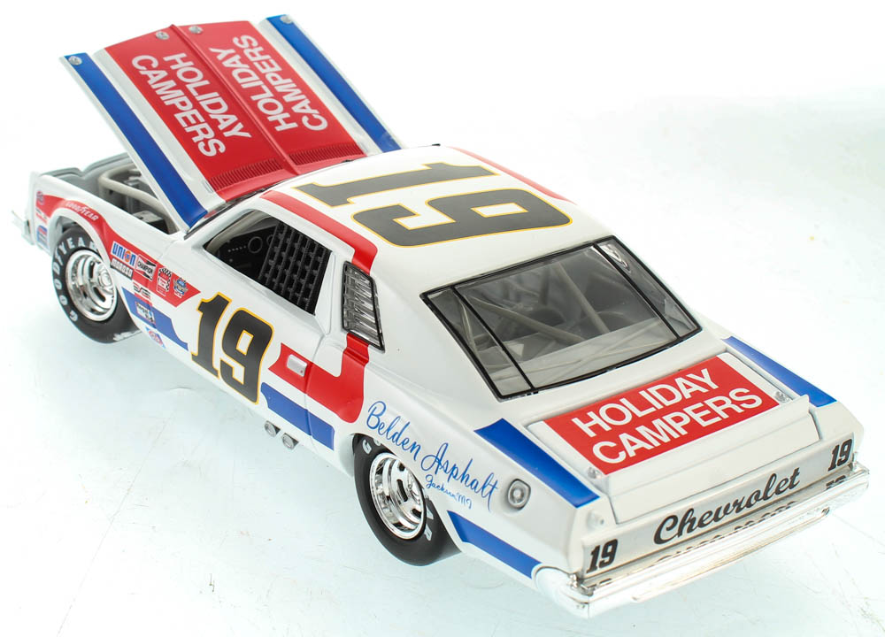 Dale Earnhardt LE NASCAR #19 Belden Asphalt 1977 Malibu -1:24 Scale Die Cast Car at PristineAuction.com Dale Earnhardt LE NASCAR #19 Belden Asphalt 1977 Malibu -1:24 Scale Die Cast Car at PristineAuction.com