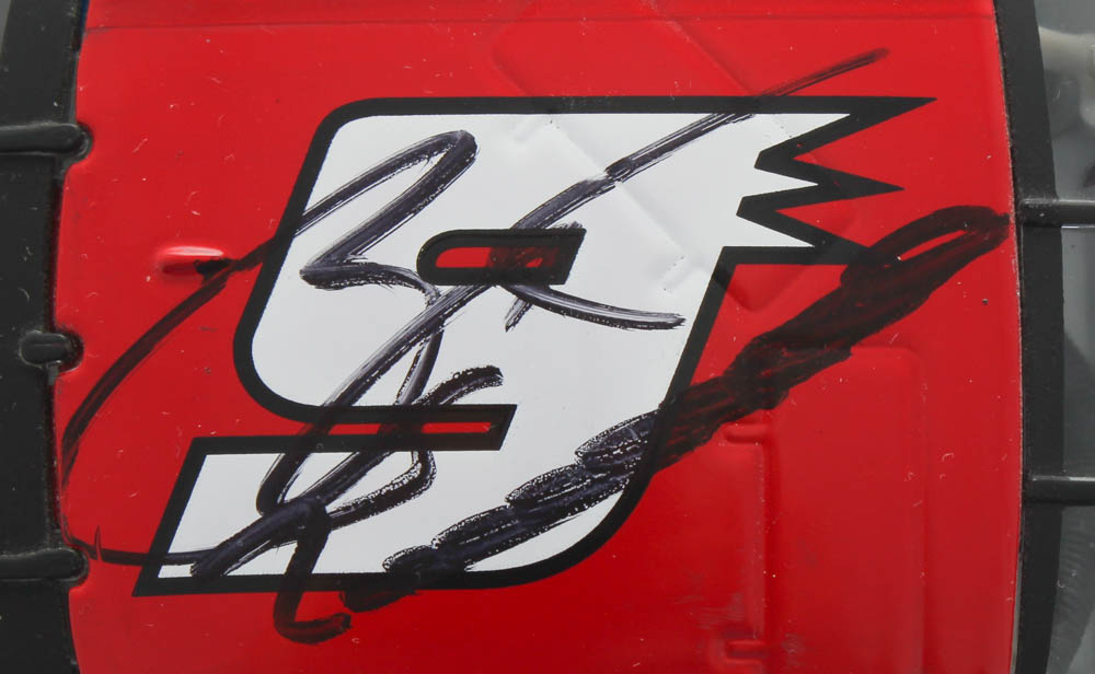 Bill Elliott Signed LE #9 Dodge / Spider-Man 2001 Intrepid R / T 1:24 Scale Die Cast Car & Box (JSA COA) at PristineAuction.com Bill Elliott Signed LE #9 Dodge / Spider-Man 2001 Intrepid R / T 1:24 Scale Die Cast Car & Box (JSA COA) at PristineAuction.com