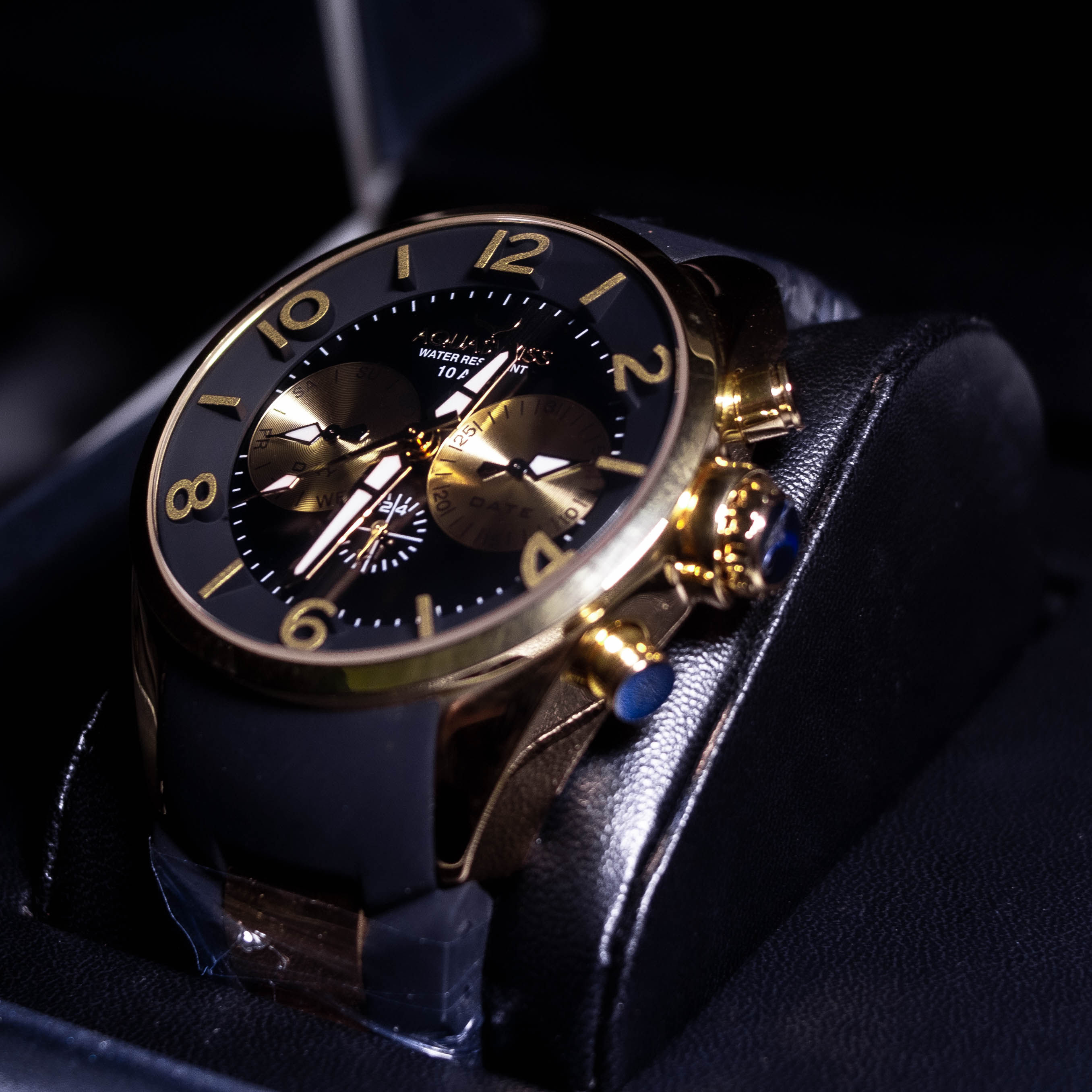 AQUASWISS Trax 5H Men’s Watch (New) at PristineAuction.com AQUASWISS Trax 5H Men’s Watch (New) at PristineAuction.com