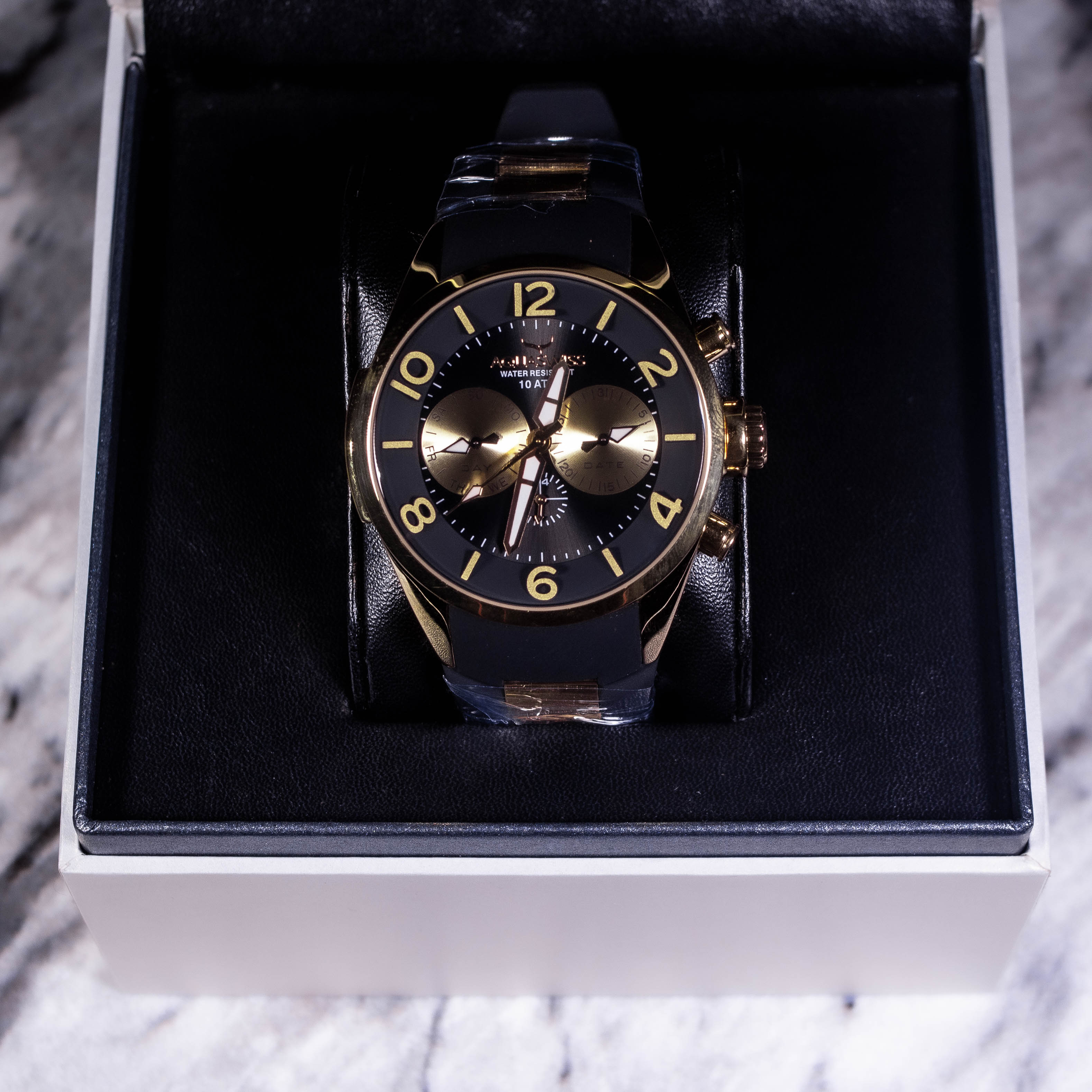 AQUASWISS Trax 5H Men’s Watch (New) at PristineAuction.com AQUASWISS Trax 5H Men’s Watch (New) at PristineAuction.com