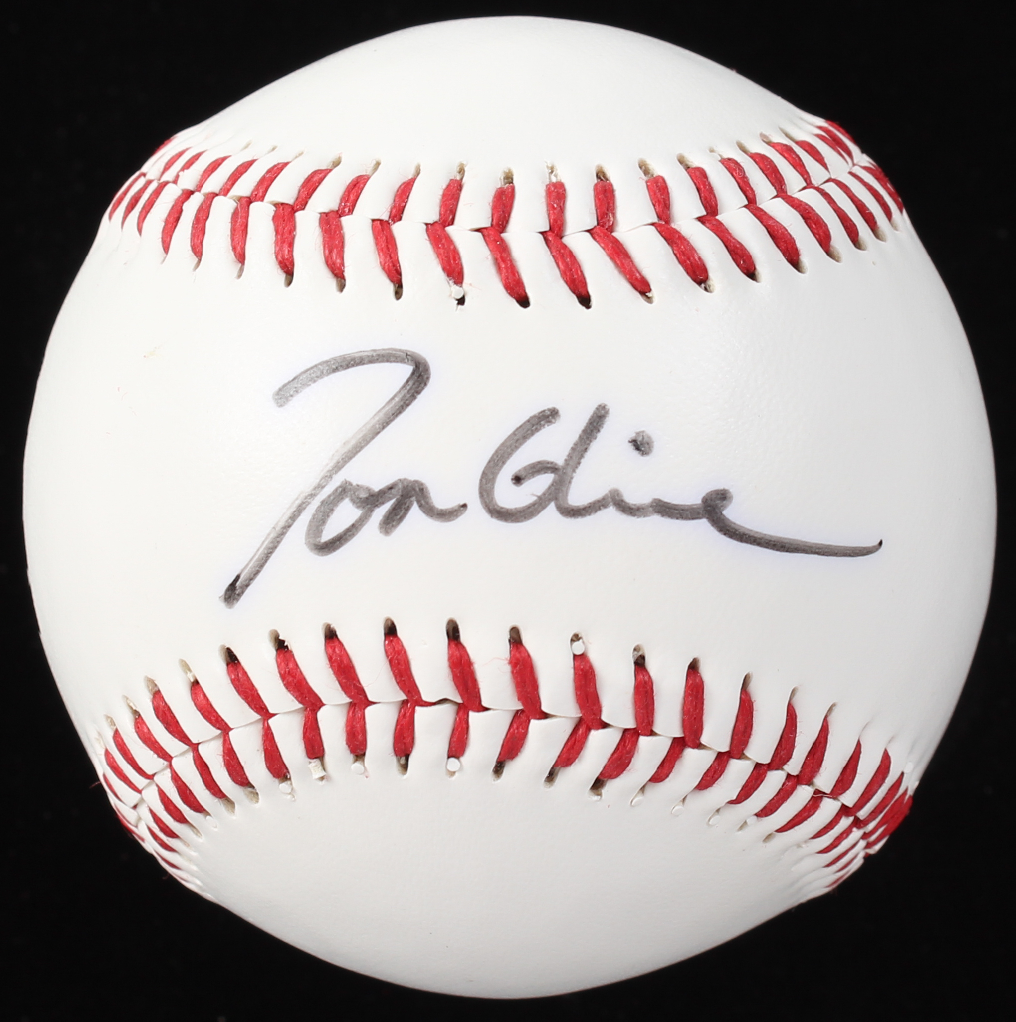 Tom Glavine Signed Pizza Hut Logo Baseball (JSA COA) at PristineAuction.com Tom Glavine Signed Pizza Hut Logo Baseball (JSA COA) at PristineAuction.com