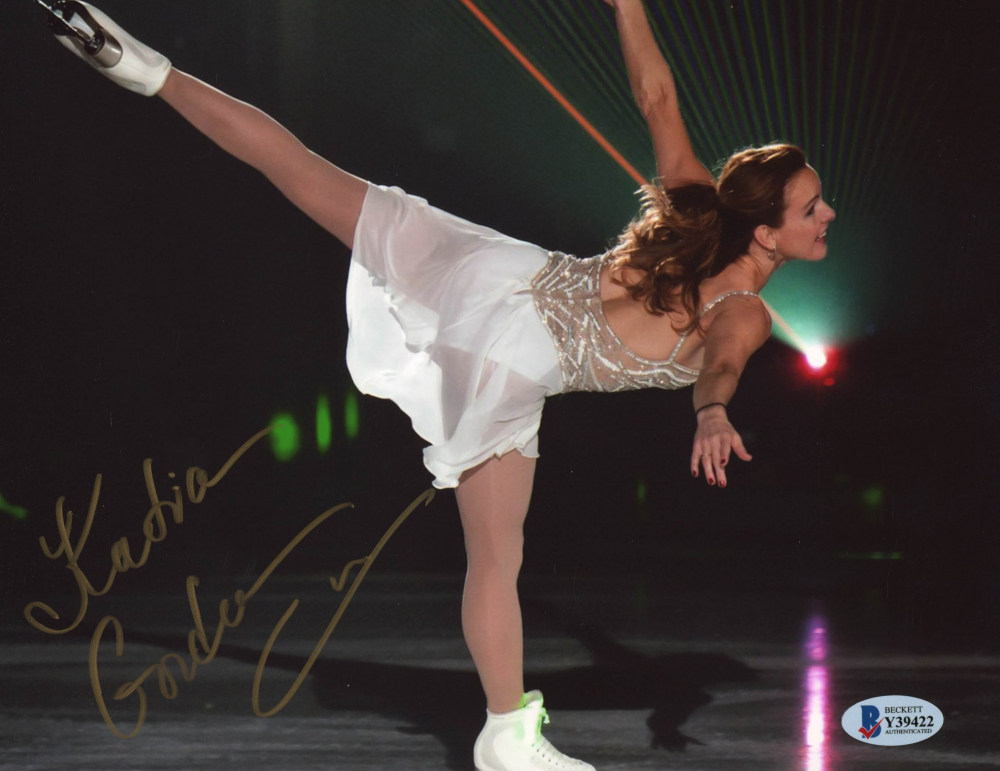 Ekaterina Gordeeva Signed 8x10 Photo (Beckett COA) | Pristine Auction