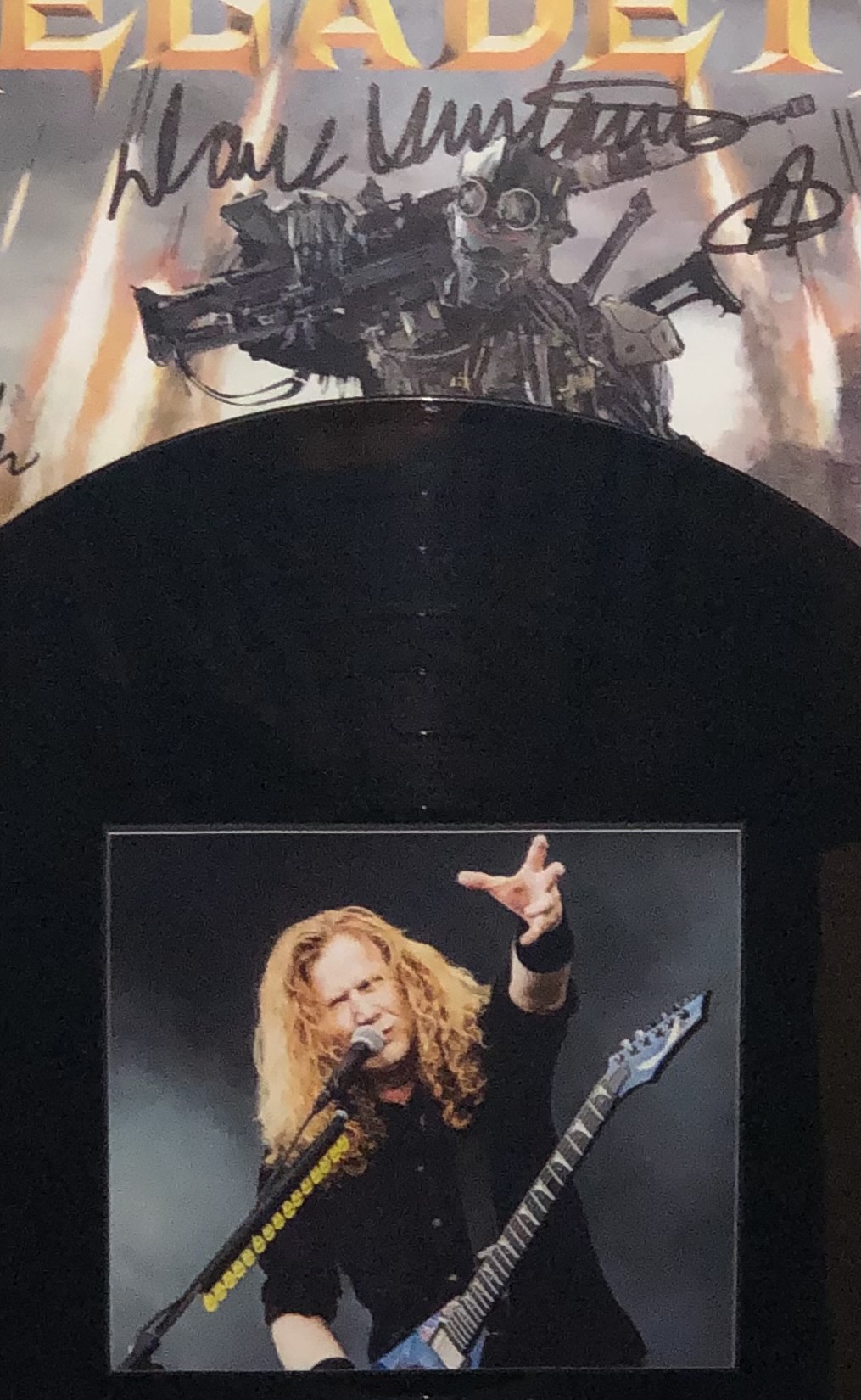 Dave Mustaine Signed "Megadeth" 18x26 Custom Framed LP Display (JSA COA) at PristineAuction.com Dave Mustaine Signed "Megadeth" 18x26 Custom Framed LP Display (JSA COA) at PristineAuction.com