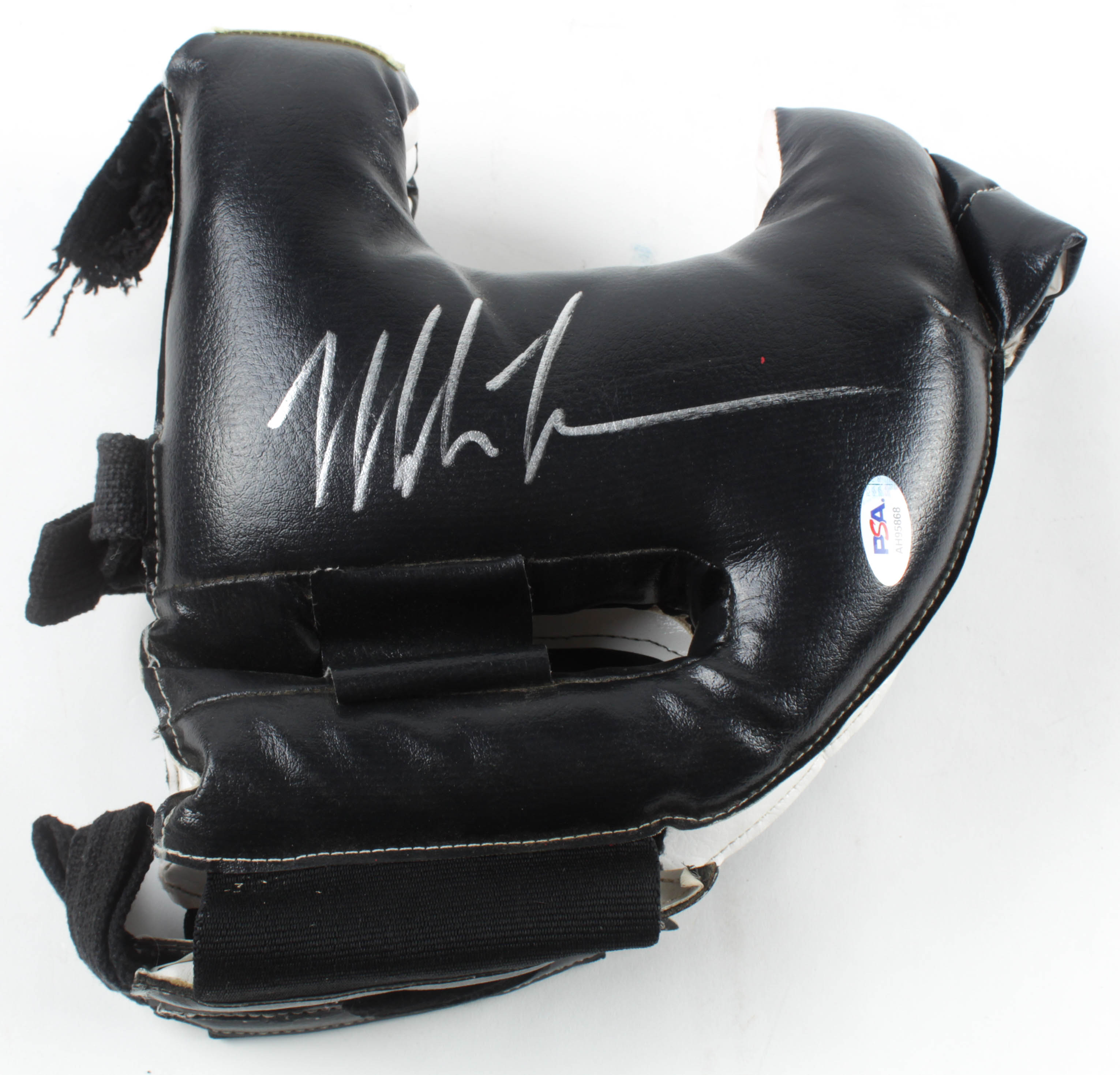 Mike Tyson Signed Everlast Vintage Leather Head Gear (PSA COA) at PristineAuction.com Mike Tyson Signed Everlast Vintage Leather Head Gear (PSA COA) at PristineAuction.com