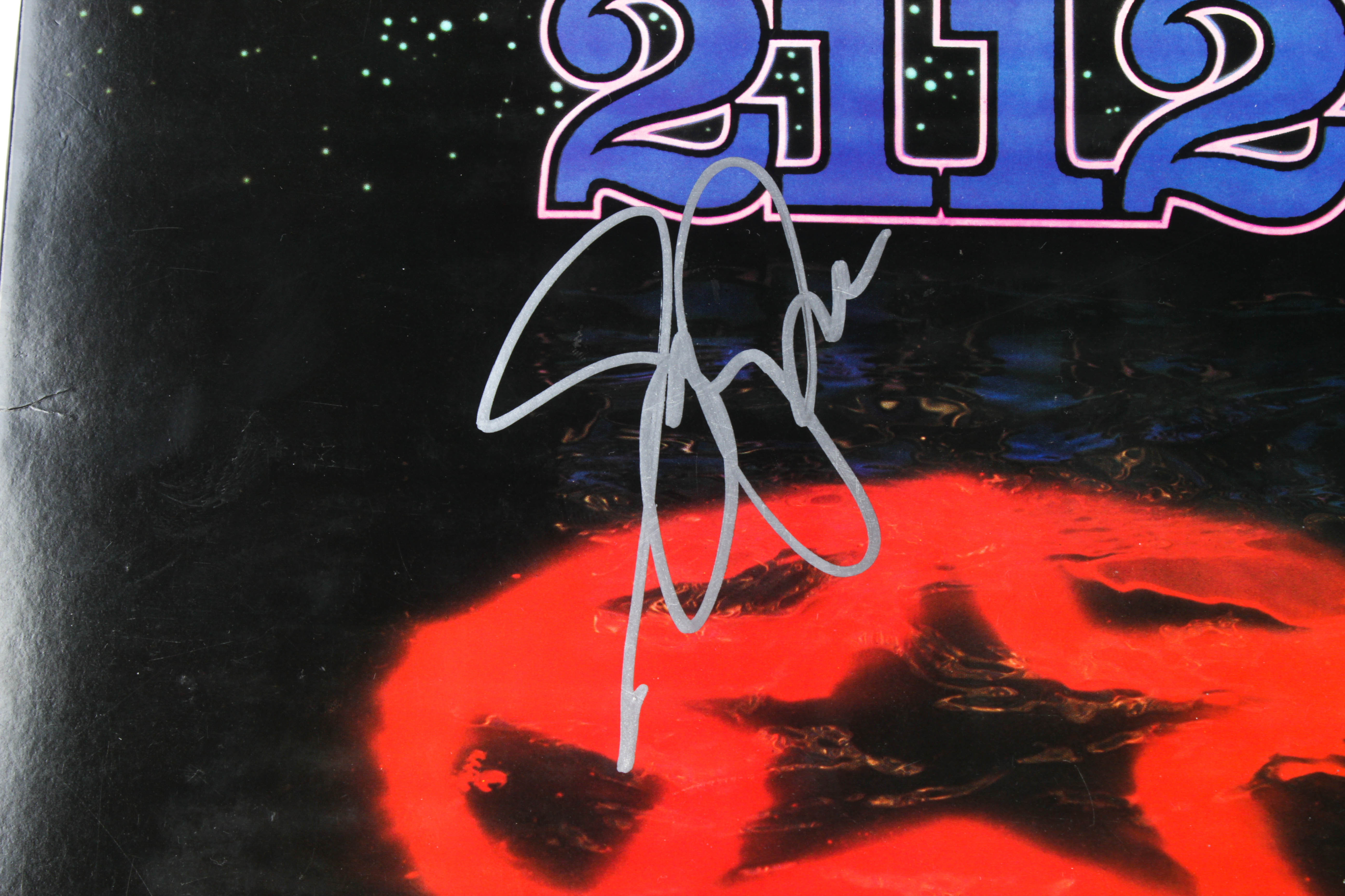 Geddy Lee Signed "2112" Vinyl Record Album (PSA Hologram) at PristineAuction.com Geddy Lee Signed "2112" Vinyl Record Album (PSA Hologram) at PristineAuction.com