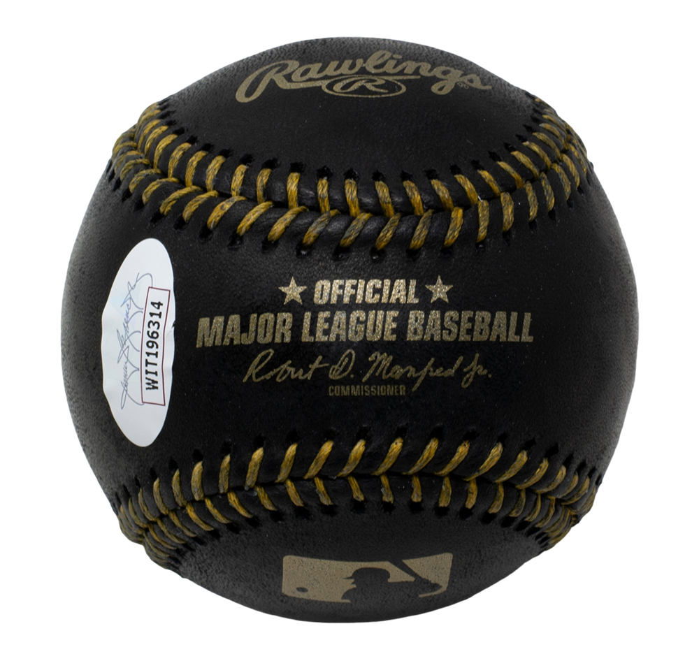 Ronald Acuna Jr. Signed OML Black Leather Baseball (JSA COA) at PristineAuction.com Ronald Acuna Jr. Signed OML Black Leather Baseball (JSA COA) at PristineAuction.com