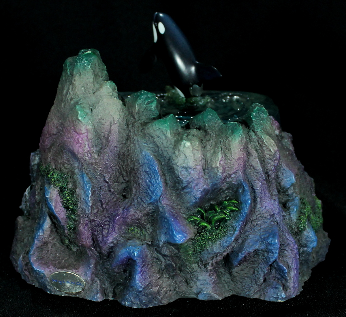 Dakin Artist Coll Wyland "Amazing Orcas" Figure at PristineAuction.com Dakin Artist Coll Wyland "Amazing Orcas" Figure at PristineAuction.com