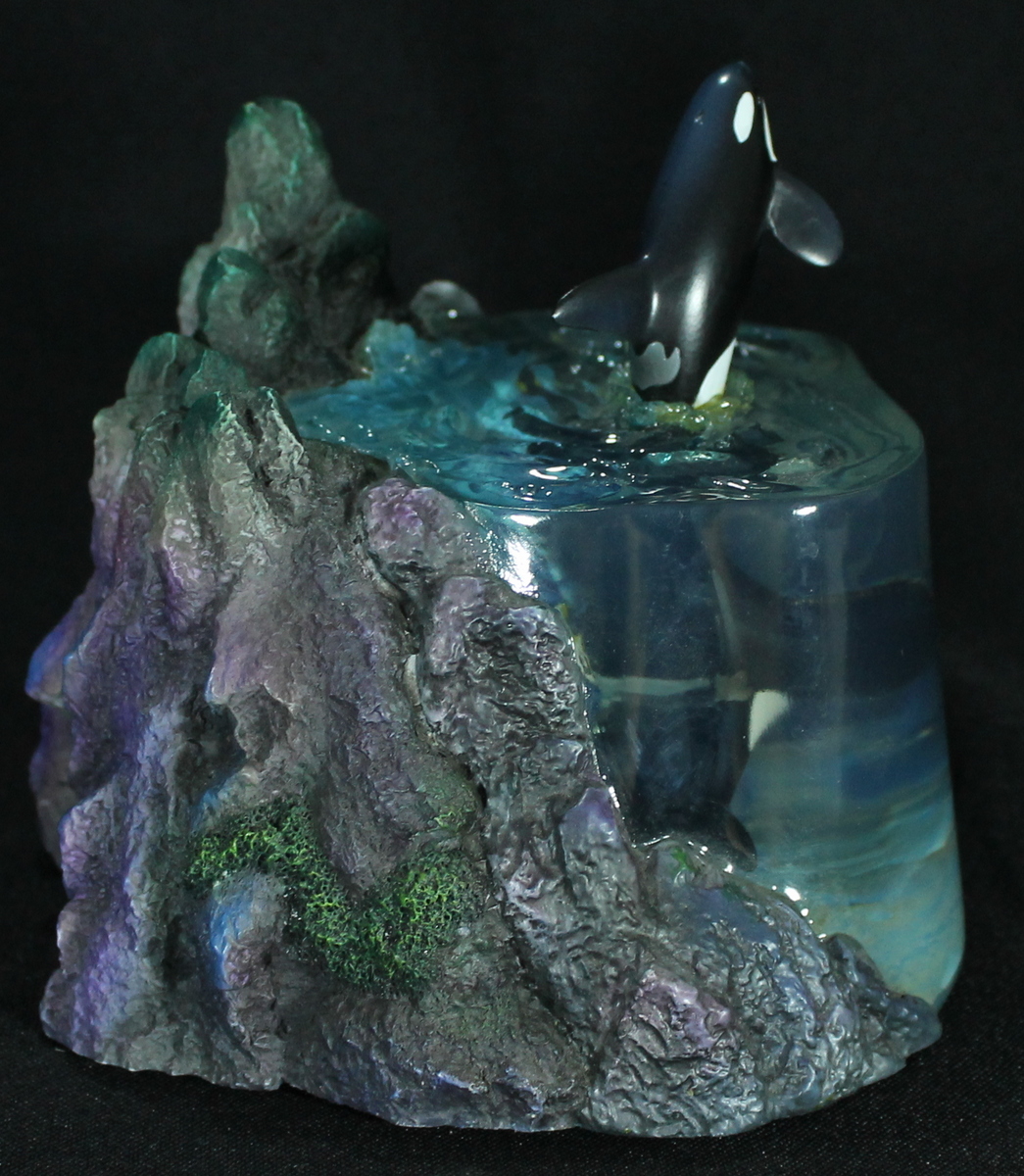 Dakin Artist Coll Wyland "Amazing Orcas" Figure at PristineAuction.com Dakin Artist Coll Wyland "Amazing Orcas" Figure at PristineAuction.com