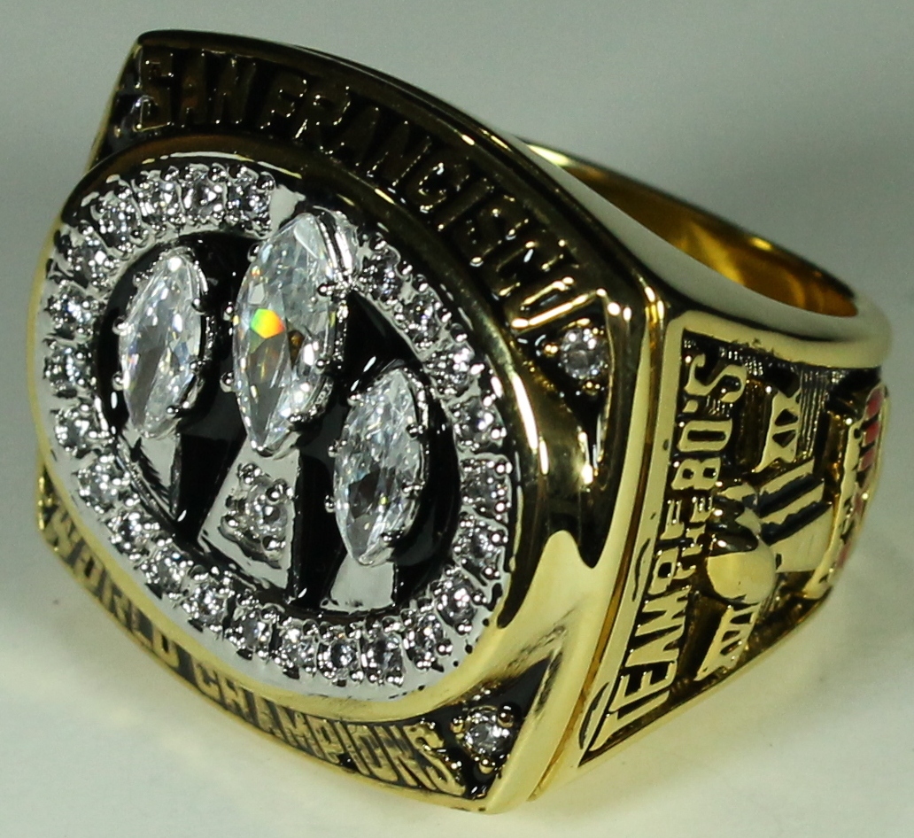 Joe Montana San Francisco 49ers High Quality Replica 1988 Super Bowl XXIII Ring with Cherry Wood Display Box at PristineAuction.com Joe Montana San Francisco 49ers High Quality Replica 1988 Super Bowl XXIII Ring with Cherry Wood Display Box at PristineAuction.com