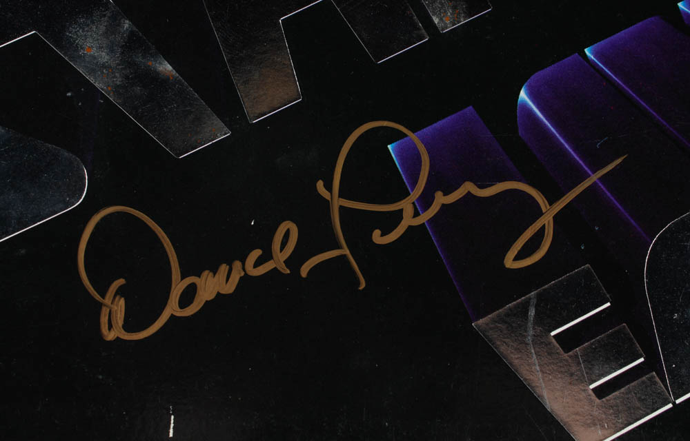 Grace Slick & David Freiberg Signed Jefferson Airplane "Earth" Vinyl Record Album (JSA COA) at PristineAuction.com Grace Slick & David Freiberg Signed Jefferson Airplane "Earth" Vinyl Record Album (JSA COA) at PristineAuction.com