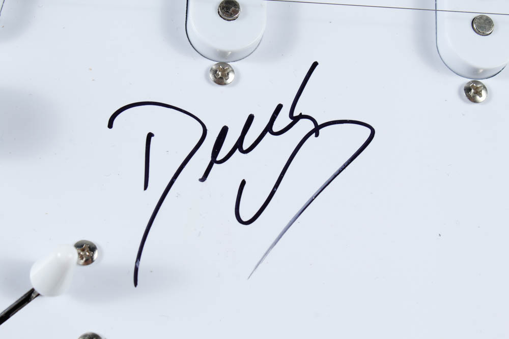 Derek Trucks Signed 39