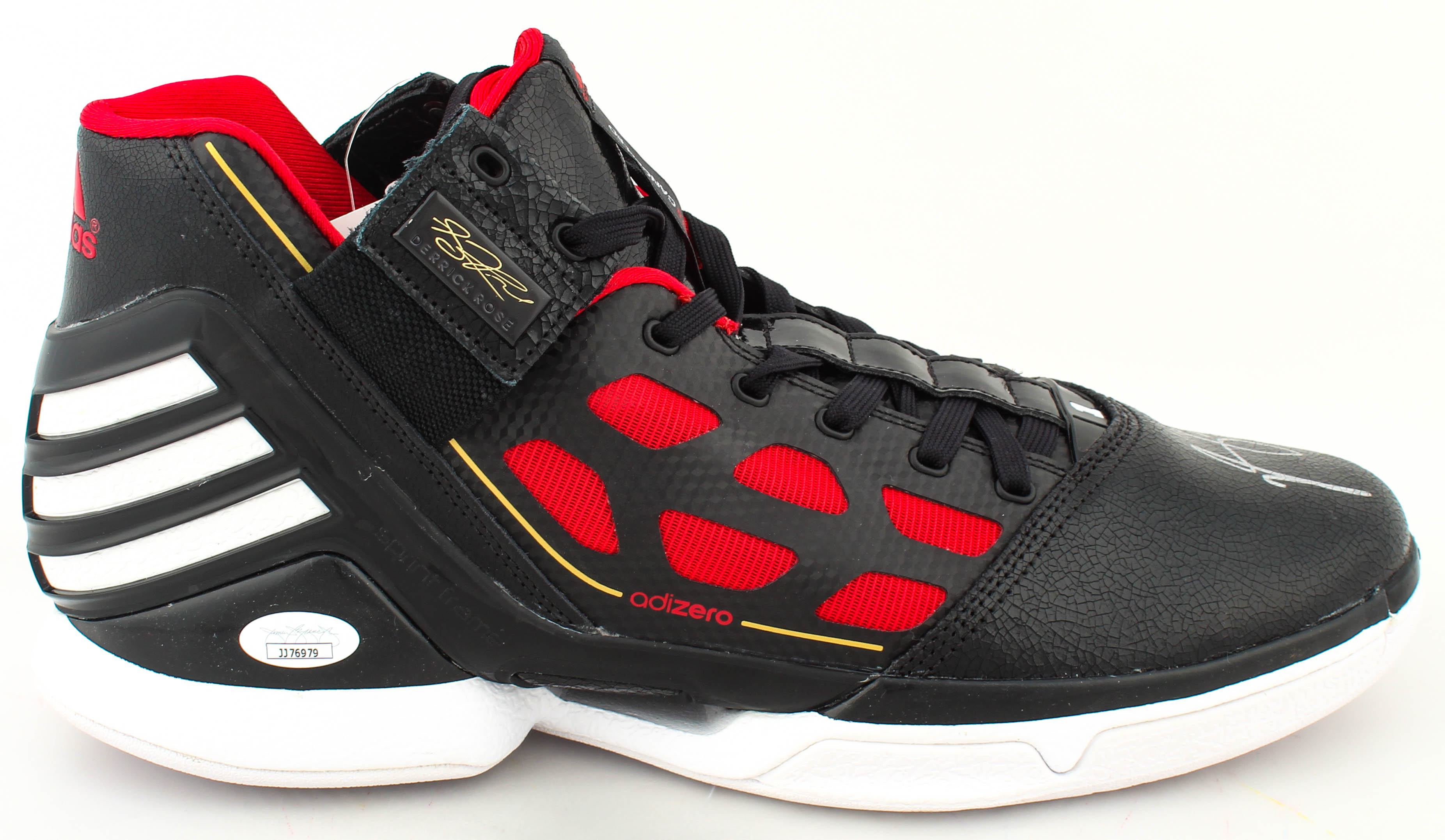 Derrick Rose Signed Basketball Shoe (JSA COA & Rose Hologram) at PristineAuction.com Derrick Rose Signed Basketball Shoe (JSA COA & Rose Hologram) at PristineAuction.com