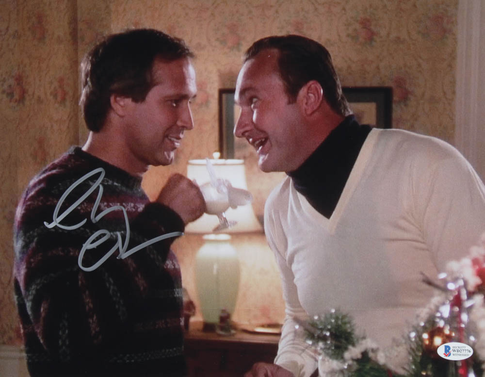 Chevy Chase Signed "National Lampoon's Christmas Vacation" 11x14 Photo (Beckett COA) at PristineAuction.com Chevy Chase Signed "National Lampoon's Christmas Vacation" 11x14 Photo (Beckett COA) at PristineAuction.com