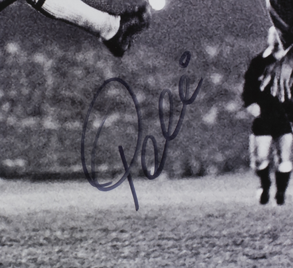 Pele Signed 22x27 Custom Framed Photo Display (JSA COA) at PristineAuction.com Pele Signed 22x27 Custom Framed Photo Display (JSA COA) at PristineAuction.com