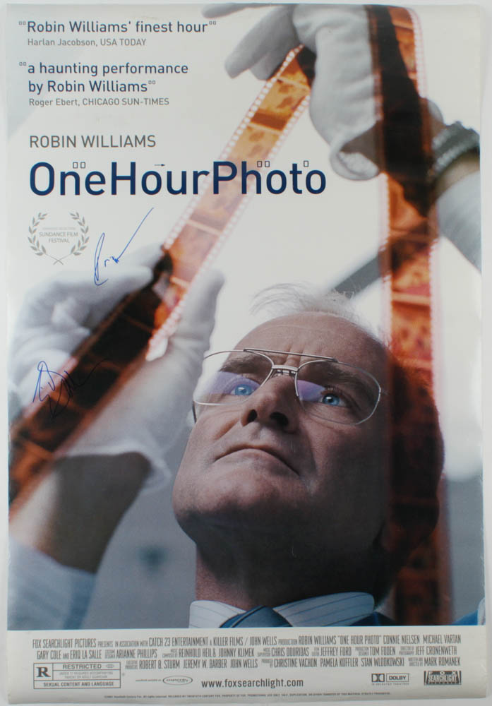 Robin Williams & Eriq La Salle Signed "One Hour Photo" 27x40 Movie Poster (AutographCOA LOA) at PristineAuction.com Robin Williams & Eriq La Salle Signed "One Hour Photo" 27x40 Movie Poster (AutographCOA LOA) at PristineAuction.com