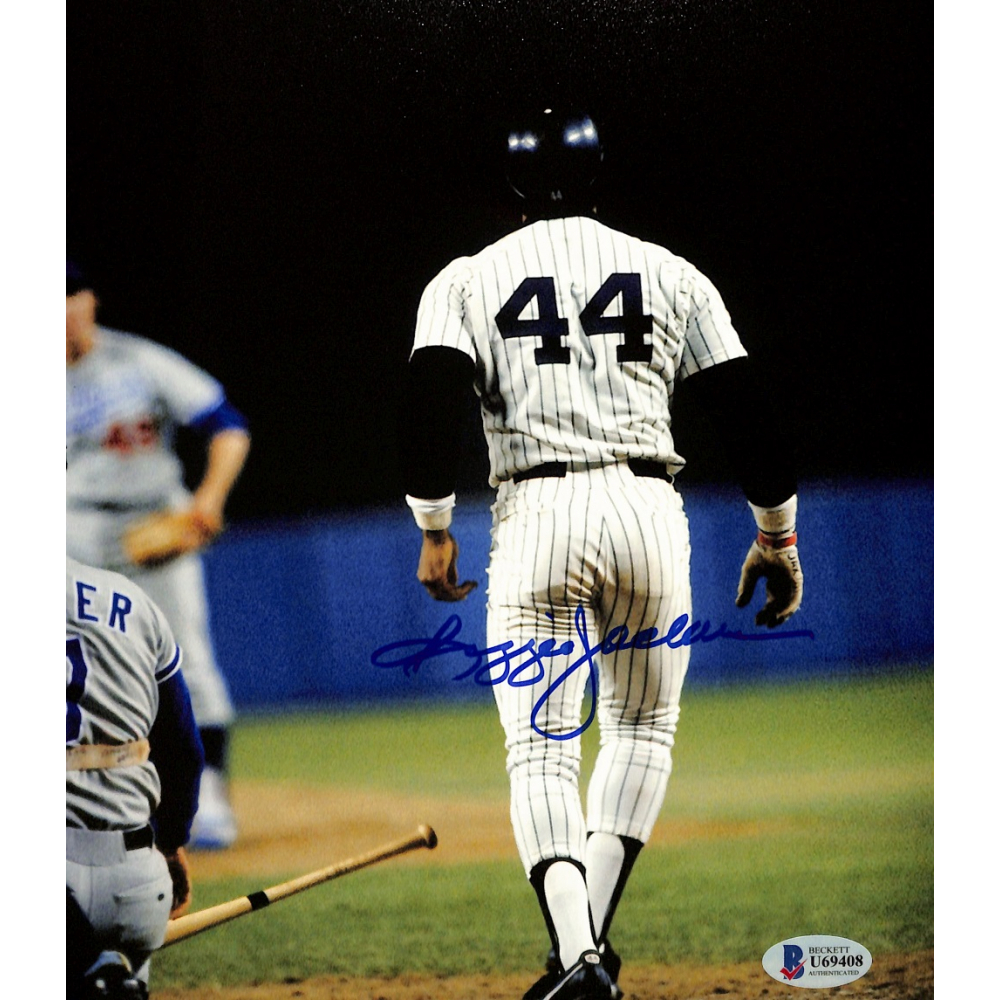 Reggie Jackson Signed Yankees 8x10 Photo (Beckett) Pristine Auction