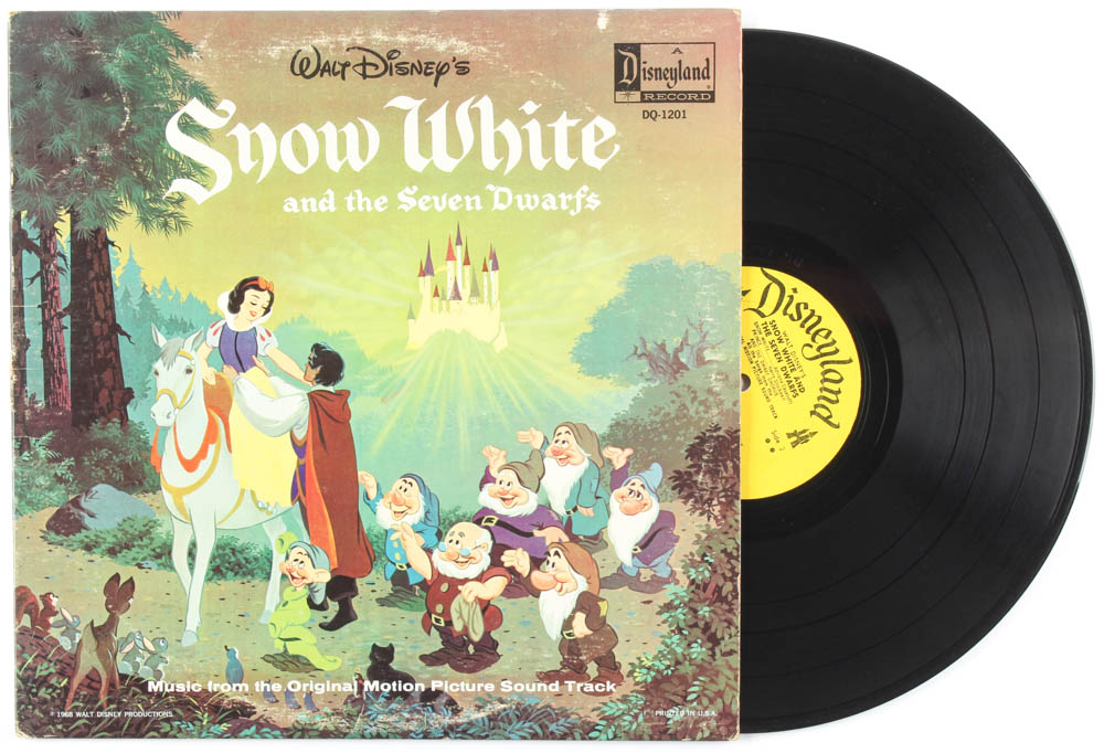 Vintage 1968 Walt Disney's "Snow White & The Seven Dwarfs" Vinyl LP Record Album at PristineAuction.com Vintage 1968 Walt Disney's "Snow White & The Seven Dwarfs" Vinyl LP Record Album at PristineAuction.com
