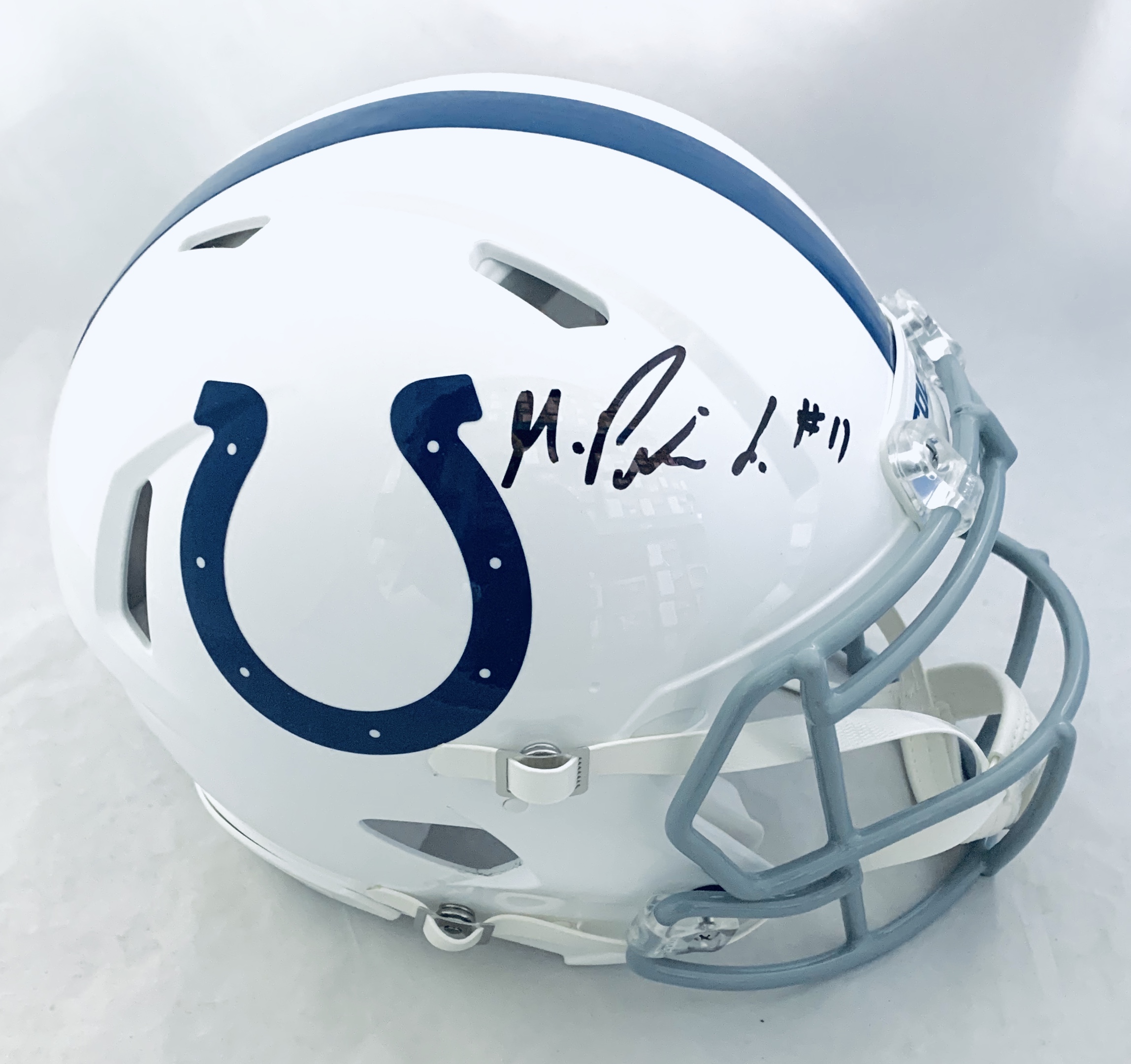 Michael Pittman Jr. Signed Colts Full-Size Authentic On-Field Speed Helmet (Beckett COA) at PristineAuction.com Michael Pittman Jr. Signed Colts Full-Size Authentic On-Field Speed Helmet (Beckett COA) at PristineAuction.com