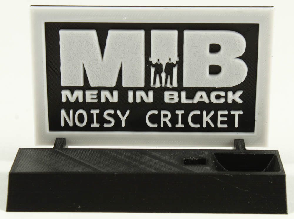 Men In Black Blaster Prop Replica at PristineAuction.com Men In Black Blaster Prop Replica at PristineAuction.com