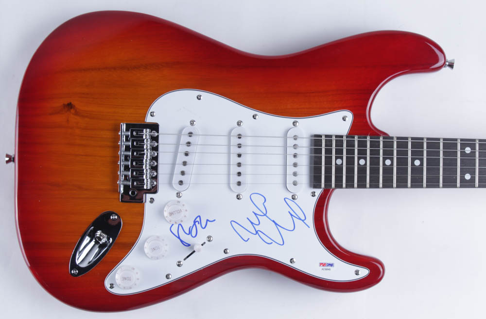 Mike McCready & Stone Gossard Signed 39" Electric Guitar (PSA COA) at PristineAuction.com Mike McCready & Stone Gossard Signed 39" Electric Guitar (PSA COA) at PristineAuction.com