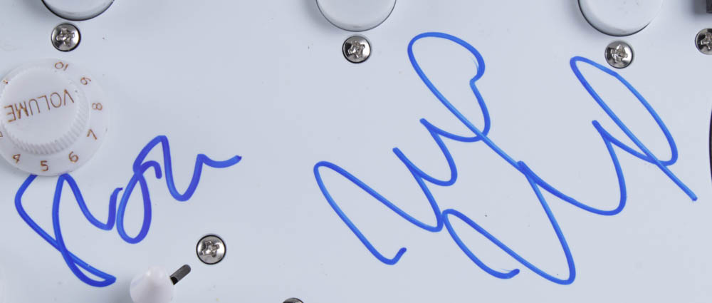 Mike McCready & Stone Gossard Signed 39" Electric Guitar (PSA COA) at PristineAuction.com Mike McCready & Stone Gossard Signed 39" Electric Guitar (PSA COA) at PristineAuction.com