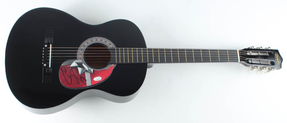 Steve Perry Signed Full-Size Acoustic Guitar (JSA COA) at PristineAuction.com Steve Perry Signed Full-Size Acoustic Guitar (JSA COA) at PristineAuction.com