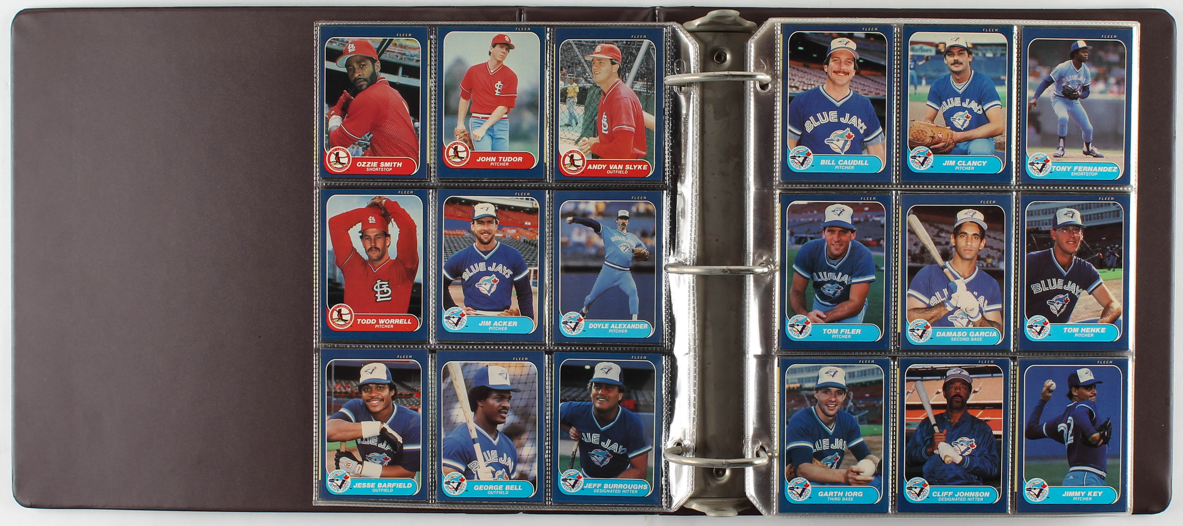 1986 Fleer Complete Set of (660) Baseball Cards in Binder with Jose Canseco #649 RC at PristineAuction.com 1986 Fleer Complete Set of (660) Baseball Cards in Binder with Jose Canseco #649 RC at PristineAuction.com