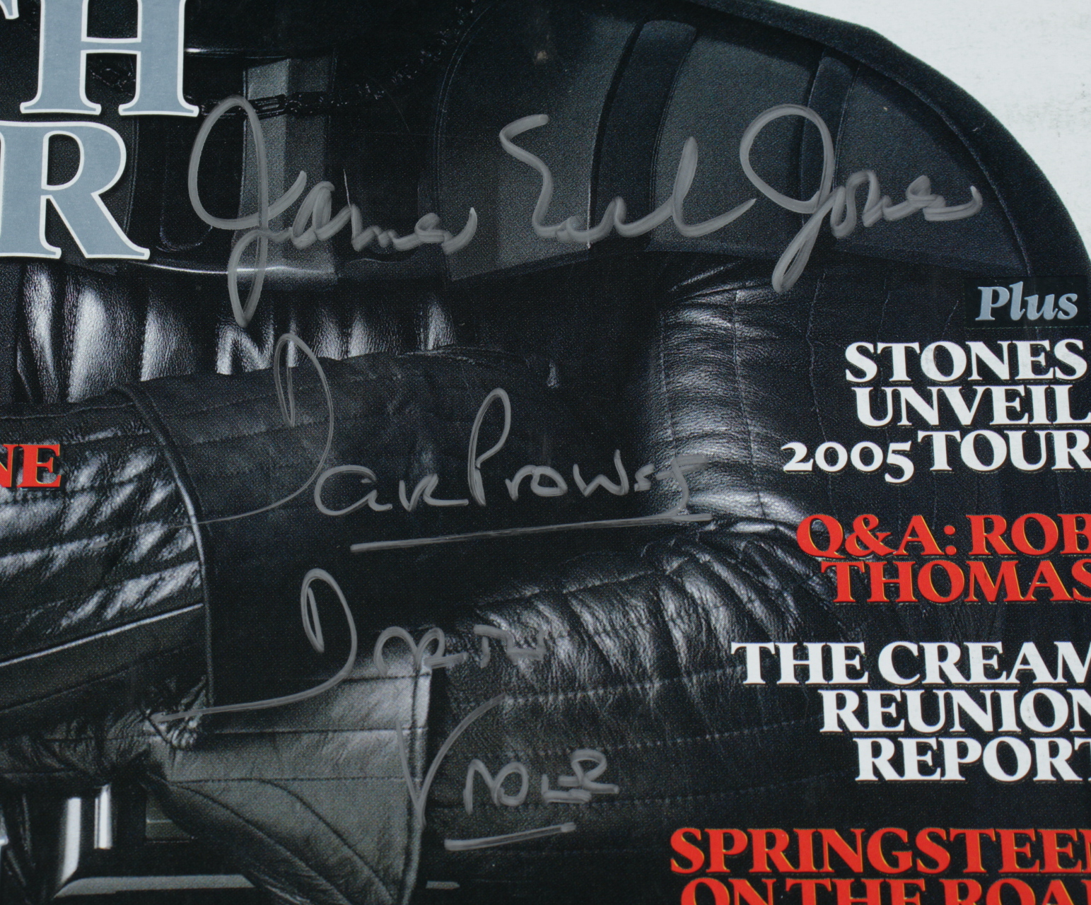 Dave Prowse & James Earl Jones Signed 2005 Rolling Stone Magazine Inscribed "Darth Vader" (Beckett COA) at PristineAuction.com Dave Prowse & James Earl Jones Signed 2005 Rolling Stone Magazine Inscribed "Darth Vader" (Beckett COA) at PristineAuction.com