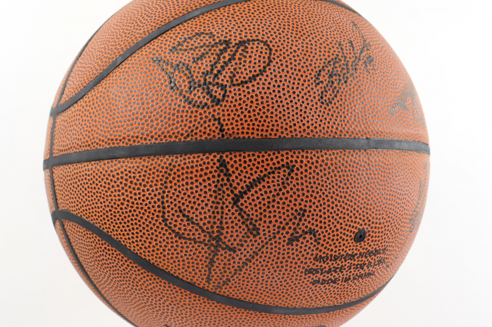 2006-07 Spurs Basketball Team-Signed by (13) with Tim Duncan, Manu Ginobili, Tony Parker, Michael Finley (Beckett LOA) at PristineAuction.com 2006-07 Spurs Basketball Team-Signed by (13) with Tim Duncan, Manu Ginobili, Tony Parker, Michael Finley (Beckett LOA) at PristineAuction.com
