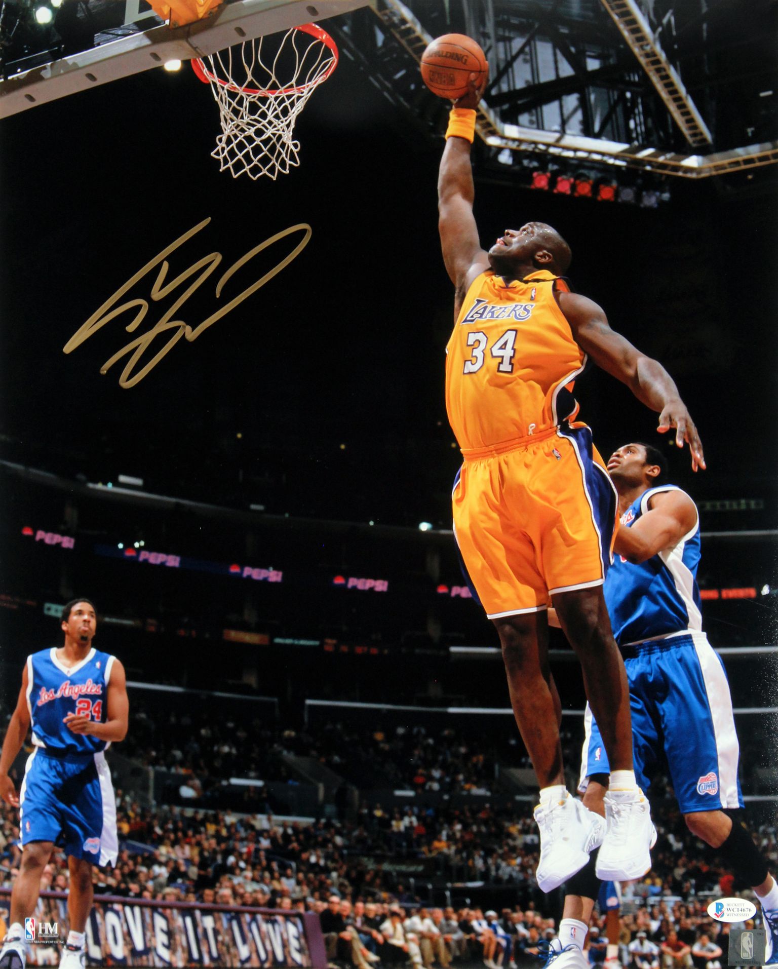 Shaquille O'Neal Signed Lakers 16x20 Photo (Beckett) at PristineAuction.com Shaquille O'Neal Signed Lakers 16x20 Photo (Beckett) at PristineAuction.com