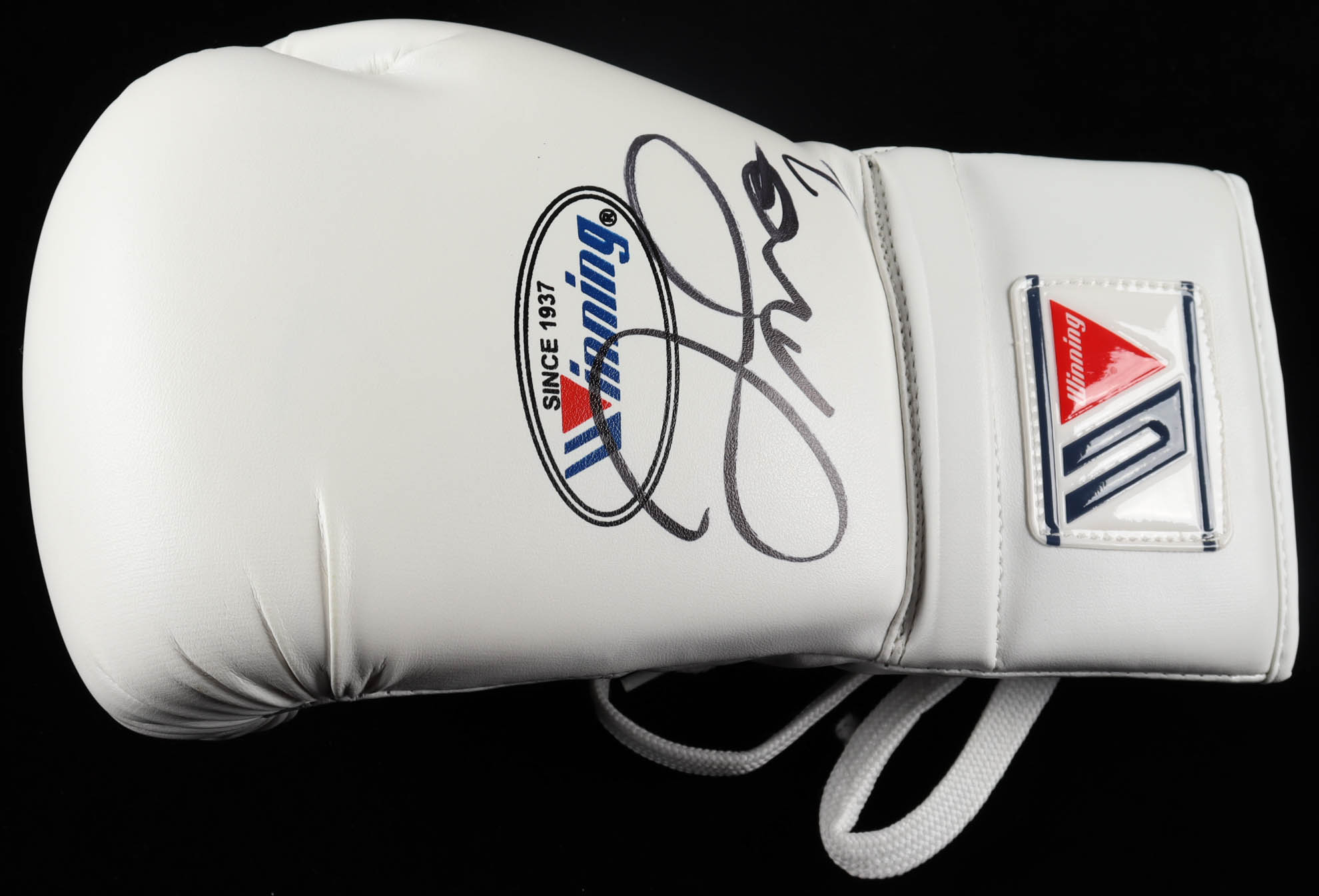 Floyd Mayweather Jr. Signed Boxing Glove (PSA Hologram) at PristineAuction.com Floyd Mayweather Jr. Signed Boxing Glove (PSA Hologram) at PristineAuction.com