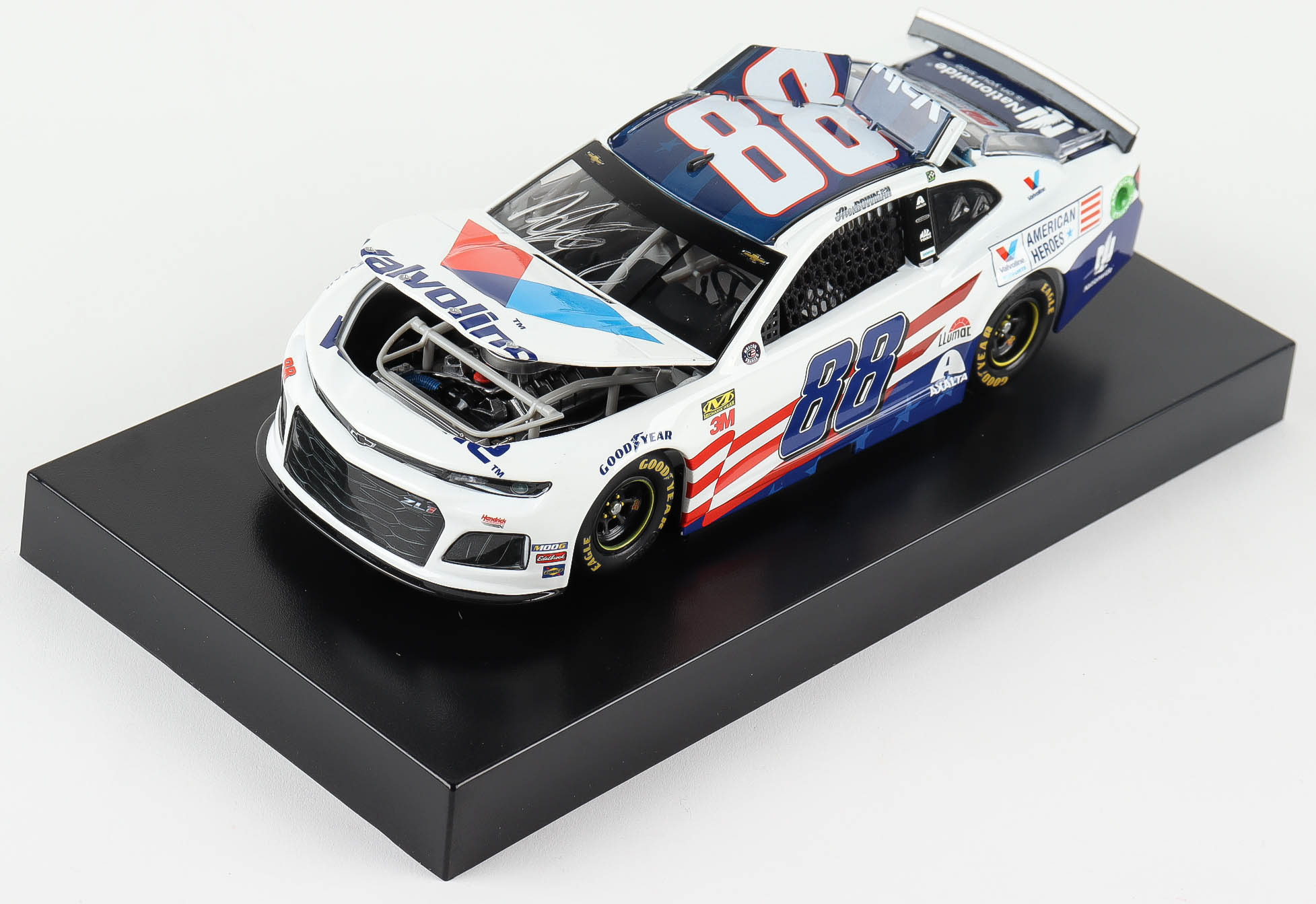 Alex Bowman Signed 2019 NASCAR #88 Valvoline Patriotic - 1:24 Premium Action Diecast Car (PA COA) (See Description) at PristineAuction.com Alex Bowman Signed 2019 NASCAR #88 Valvoline Patriotic - 1:24 Premium Action Diecast Car (PA COA) (See Description) at PristineAuction.com