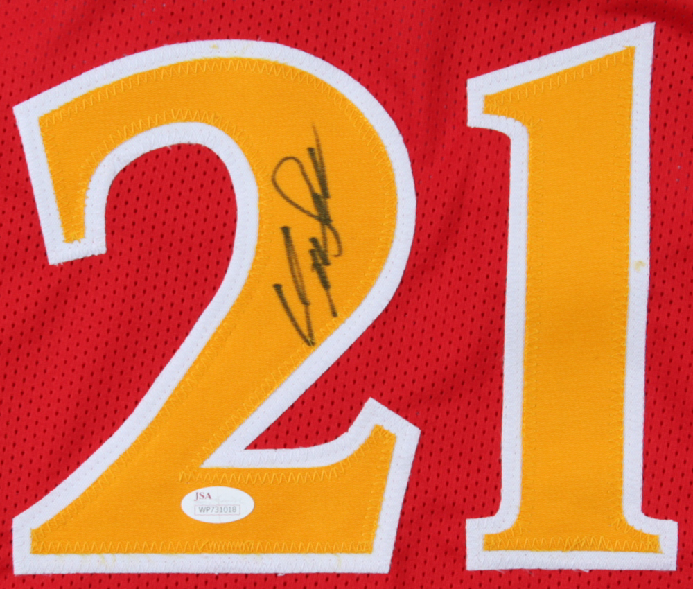 Dominique Wilkins Signed Jersey (JSA COA) at PristineAuction.com Dominique Wilkins Signed Jersey (JSA COA) at PristineAuction.com