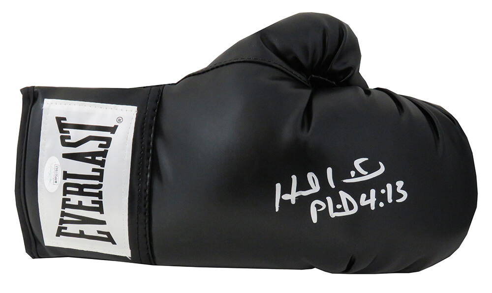 Evander Holyfield & Mike Tyson Signed Everlast Boxing Glove (JSA COA) at PristineAuction.com Evander Holyfield & Mike Tyson Signed Everlast Boxing Glove (JSA COA) at PristineAuction.com