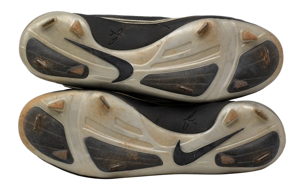 Ken Griffey Jr. Game-Used Pair of (2) Nike Baseball Cleats (Grey Flannel LOA) at PristineAuction.com Ken Griffey Jr. Game-Used Pair of (2) Nike Baseball Cleats (Grey Flannel LOA) at PristineAuction.com