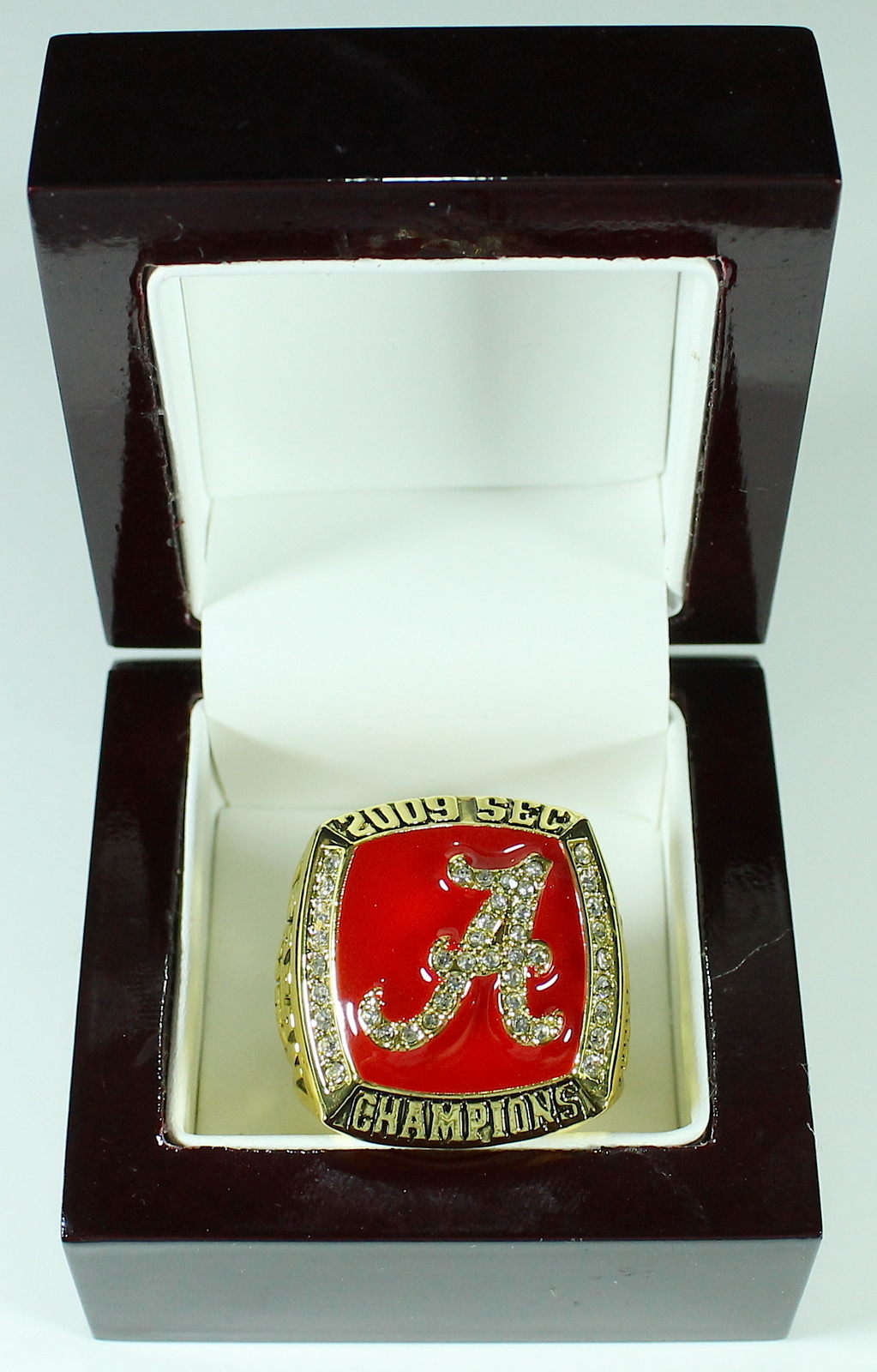 Nick Saban Alabama High Quality Replica 2009 SEC Championship Ring with Cherry Wood Display Box at PristineAuction.com Nick Saban Alabama High Quality Replica 2009 SEC Championship Ring with Cherry Wood Display Box at PristineAuction.com