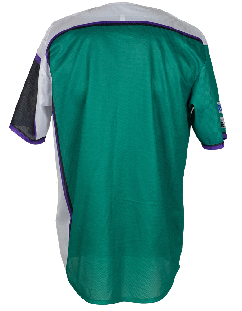 Shohei Ohtani Signed Jersey (Beckett LOA) at PristineAuction.com Shohei Ohtani Signed Jersey (Beckett LOA) at PristineAuction.com