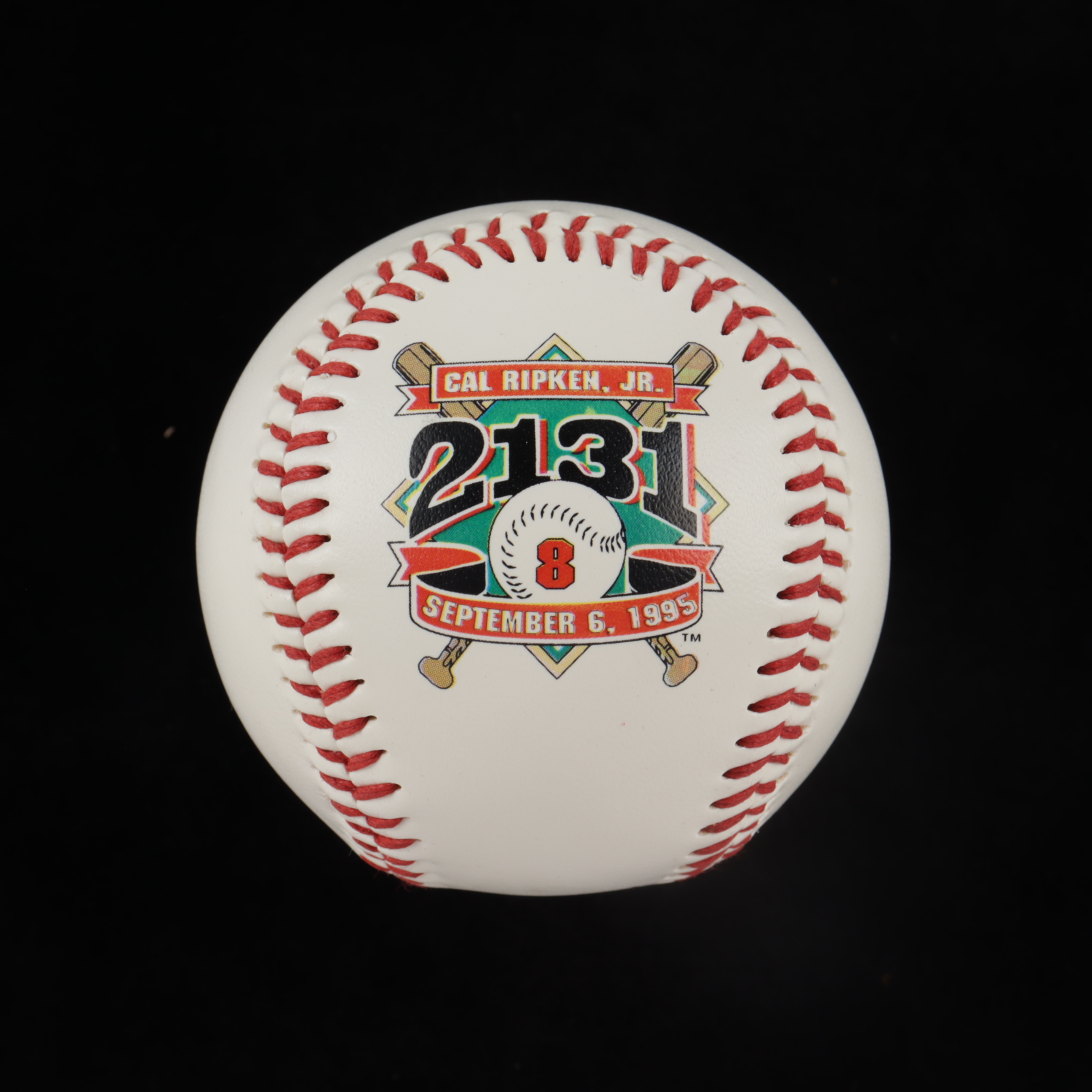 1995 Cal Ripken Jr. LE "2131" Logo Baseball with Display Case at PristineAuction.com 1995 Cal Ripken Jr. LE "2131" Logo Baseball with Display Case at PristineAuction.com