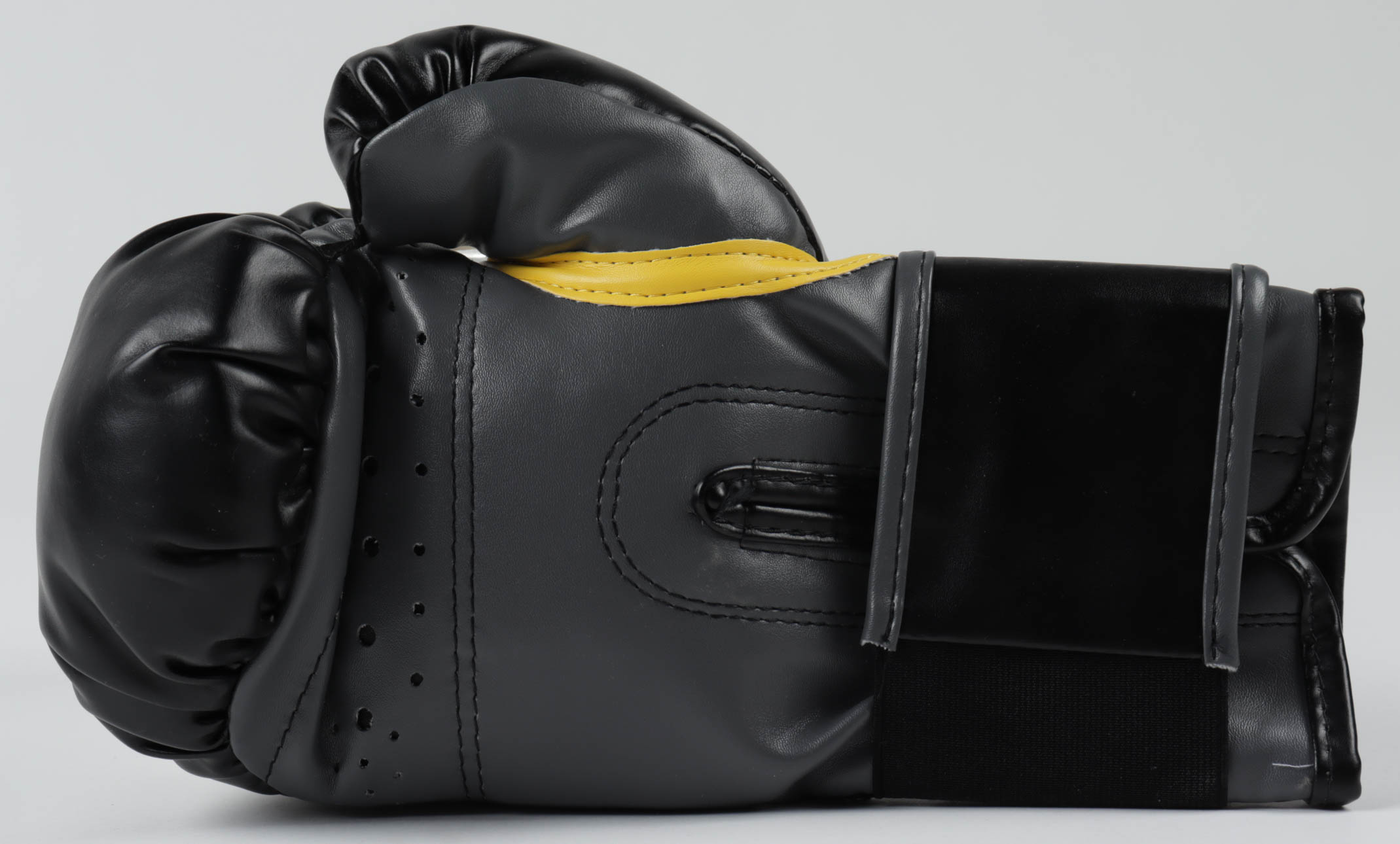 Oscar De La Hoya Signed Everlast Boxing Glove (PSA Hologram) at PristineAuction.com Oscar De La Hoya Signed Everlast Boxing Glove (PSA Hologram) at PristineAuction.com