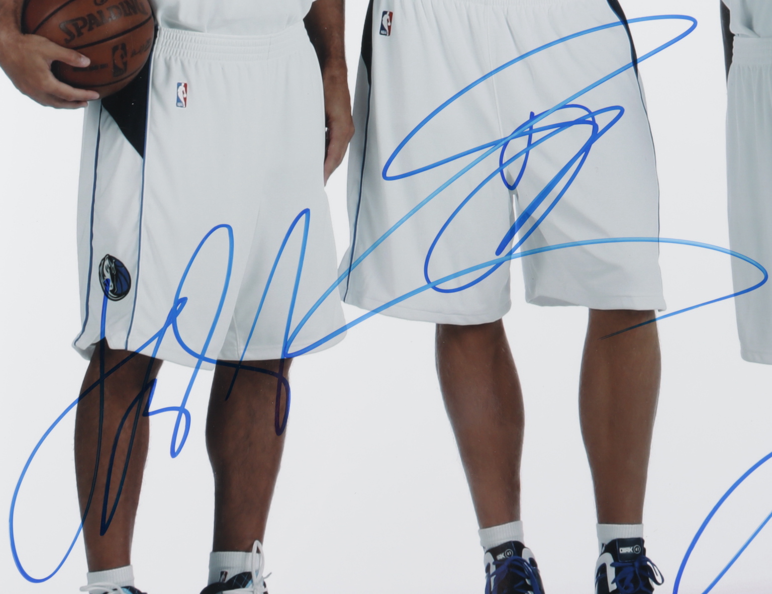 Jason Kidd, Dirk Nowitzki & Jason Terry Signed Mavericks 11x14 Photo (Beckett LOA) (See Description) at PristineAuction.com Jason Kidd, Dirk Nowitzki & Jason Terry Signed Mavericks 11x14 Photo (Beckett LOA) (See Description) at PristineAuction.com