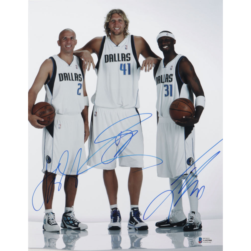 Photo Dédicacée Dirk Nowitzki - Finale NBA 2011, Encadrée, Authentifiée Fanatics (11x14 Pouces)