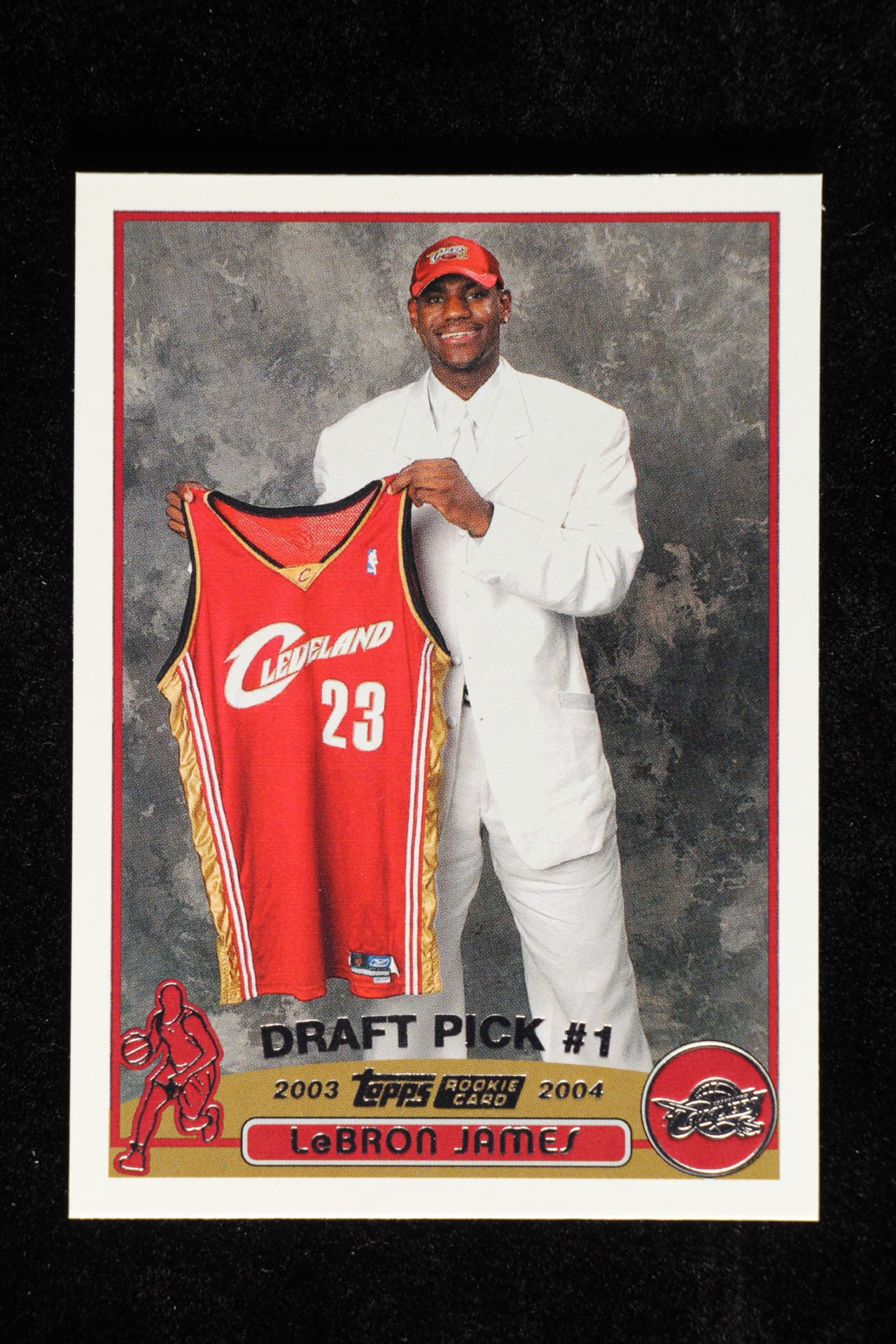 LeBron James 2003-04 Topps #221 RC at PristineAuction.com LeBron James 2003-04 Topps #221 RC at PristineAuction.com