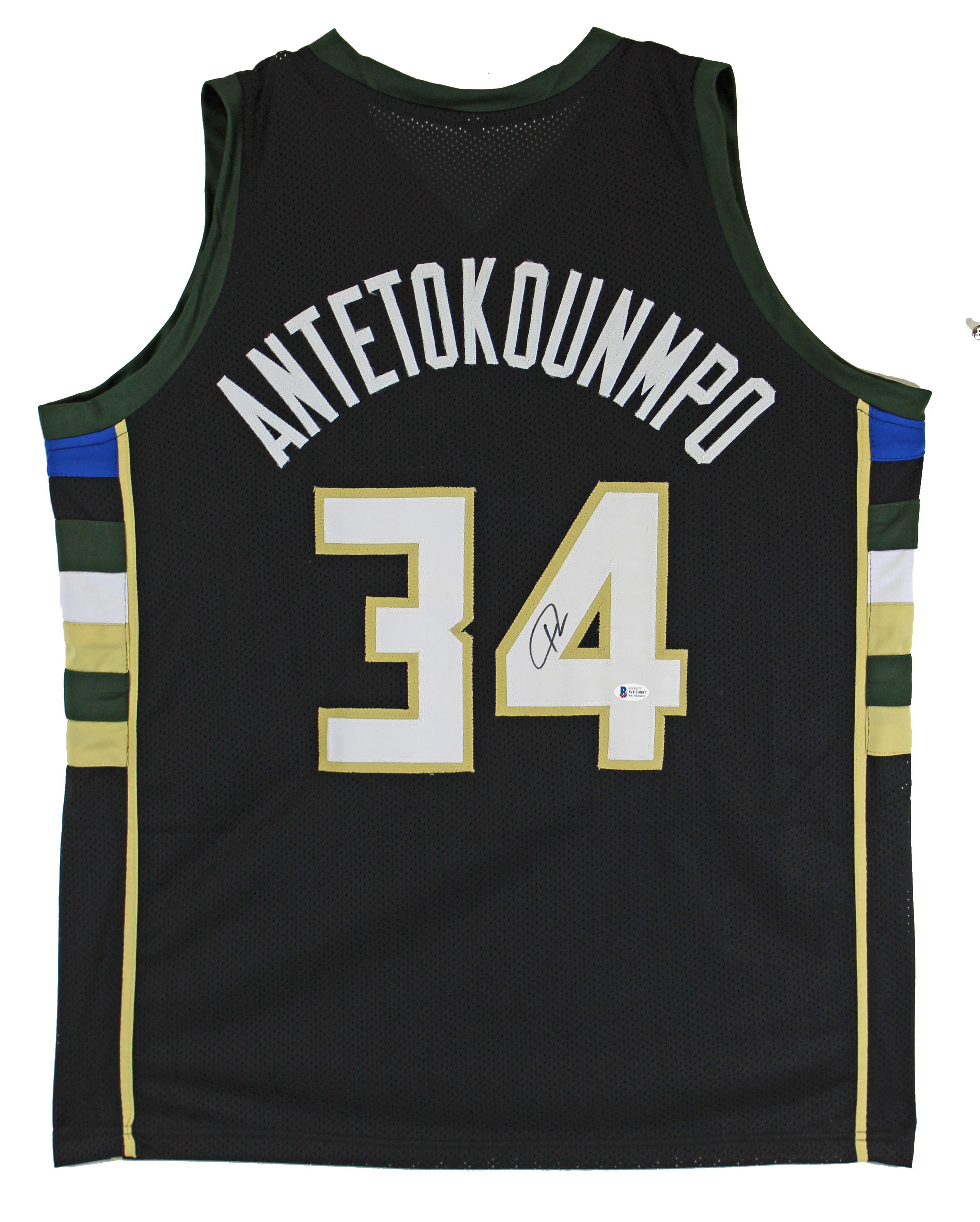 Giannis Antetokounmpo Signed Jersey (Beckett COA) at PristineAuction.com Giannis Antetokounmpo Signed Jersey (Beckett COA) at PristineAuction.com
