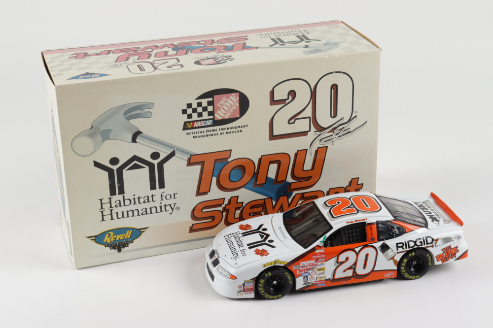 Tony Stewart LE #20 Home Depot / Habitat For Humanity 1999 Pontiac 1:18