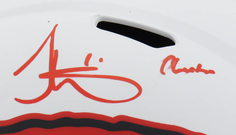 Tyreek Hill Signed Chiefs Full-Size Lunar Eclipse Alternate Speed Helmet Inscribed "Cheetah" (JSA COA) (See Description) at PristineAuction.com Tyreek Hill Signed Chiefs Full-Size Lunar Eclipse Alternate Speed Helmet Inscribed "Cheetah" (JSA COA) (See Description) at PristineAuction.com