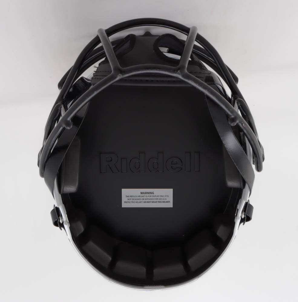 Tyreek Hill Signed Chiefs Full-Size Lunar Eclipse Alternate Speed Helmet Inscribed "Cheetah" (JSA COA) (See Description) at PristineAuction.com Tyreek Hill Signed Chiefs Full-Size Lunar Eclipse Alternate Speed Helmet Inscribed "Cheetah" (JSA COA) (See Description) at PristineAuction.com