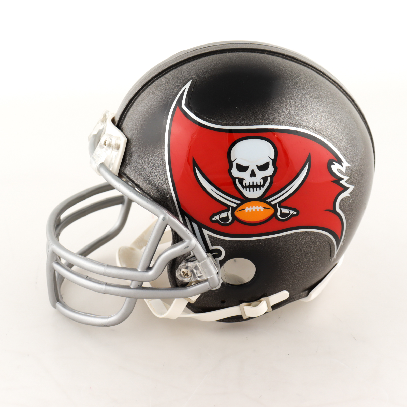 Mike Evans Signed Buccaneers Mini-Helmet (Leaf Hologram) at PristineAuction.com Mike Evans Signed Buccaneers Mini-Helmet (Leaf Hologram) at PristineAuction.com