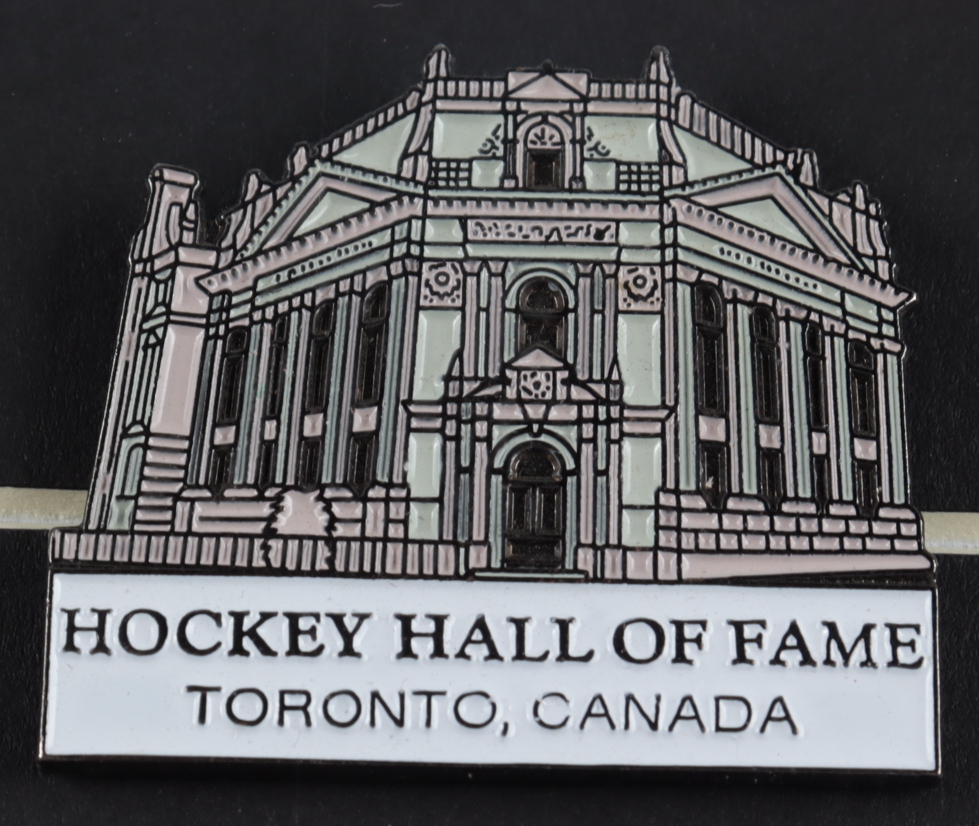 LeRoy Neiman "Wayne Gretzky" 14x18 Custom Framed Print Display with Hockey Hall Of Fame Pin at PristineAuction.com LeRoy Neiman "Wayne Gretzky" 14x18 Custom Framed Print Display with Hockey Hall Of Fame Pin at PristineAuction.com