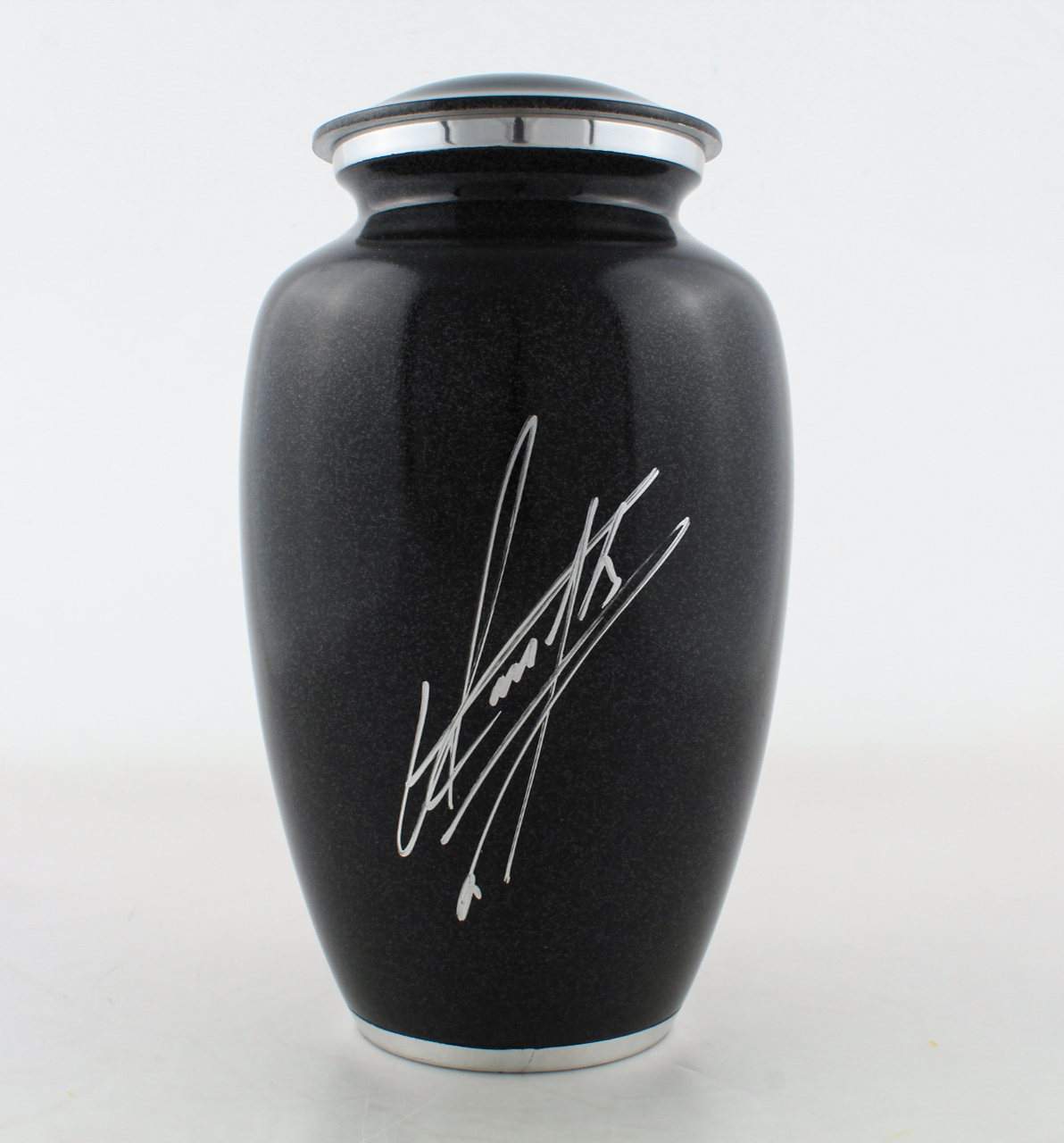 The Undertaker Signed Urn (JSA COA & Fiterman Hologram) at PristineAuction.com The Undertaker Signed Urn (JSA COA & Fiterman Hologram) at PristineAuction.com