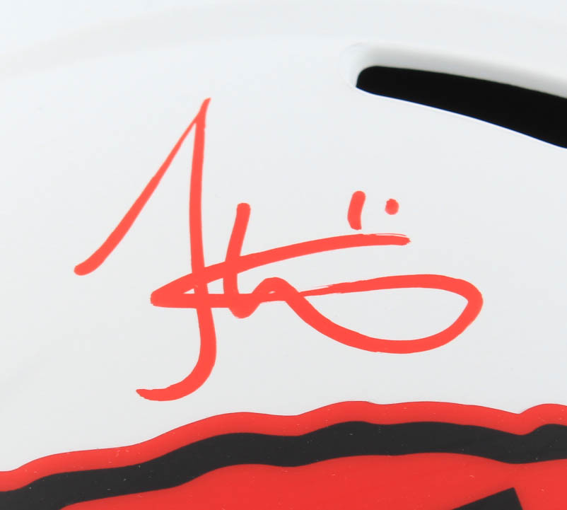 Tyreek Hill Signed Chiefs Full-Size Lunar Eclipse Alternate Speed Helmet (Beckett COA) (See Description) at PristineAuction.com Tyreek Hill Signed Chiefs Full-Size Lunar Eclipse Alternate Speed Helmet (Beckett COA) (See Description) at PristineAuction.com
